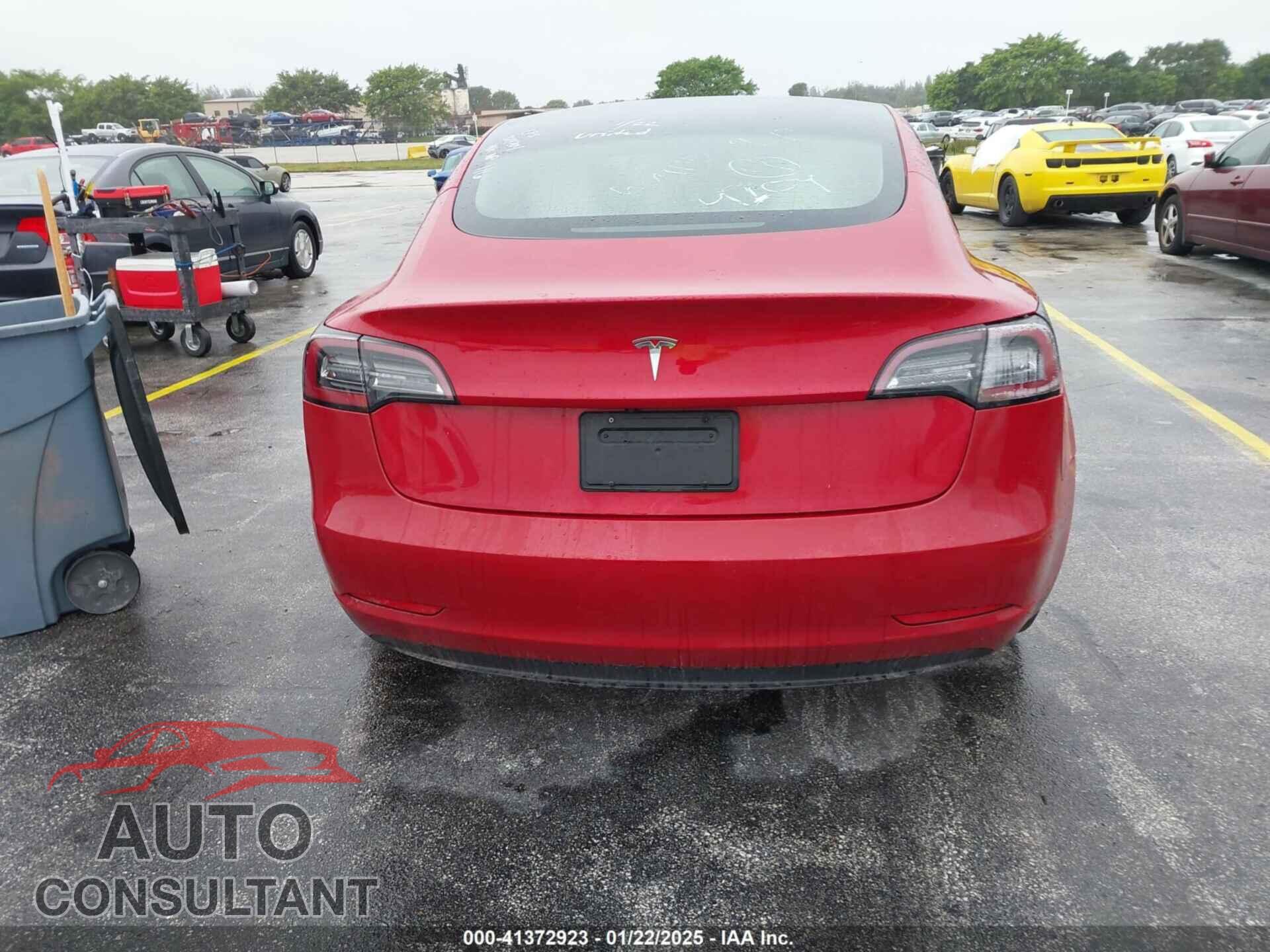TESLA MODEL 3 2023 - 5YJ3E1EA2PF384204