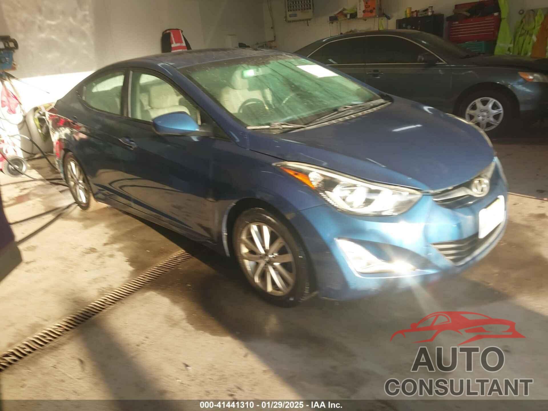 HYUNDAI ELANTRA 2015 - KMHDH4AE0FU457108
