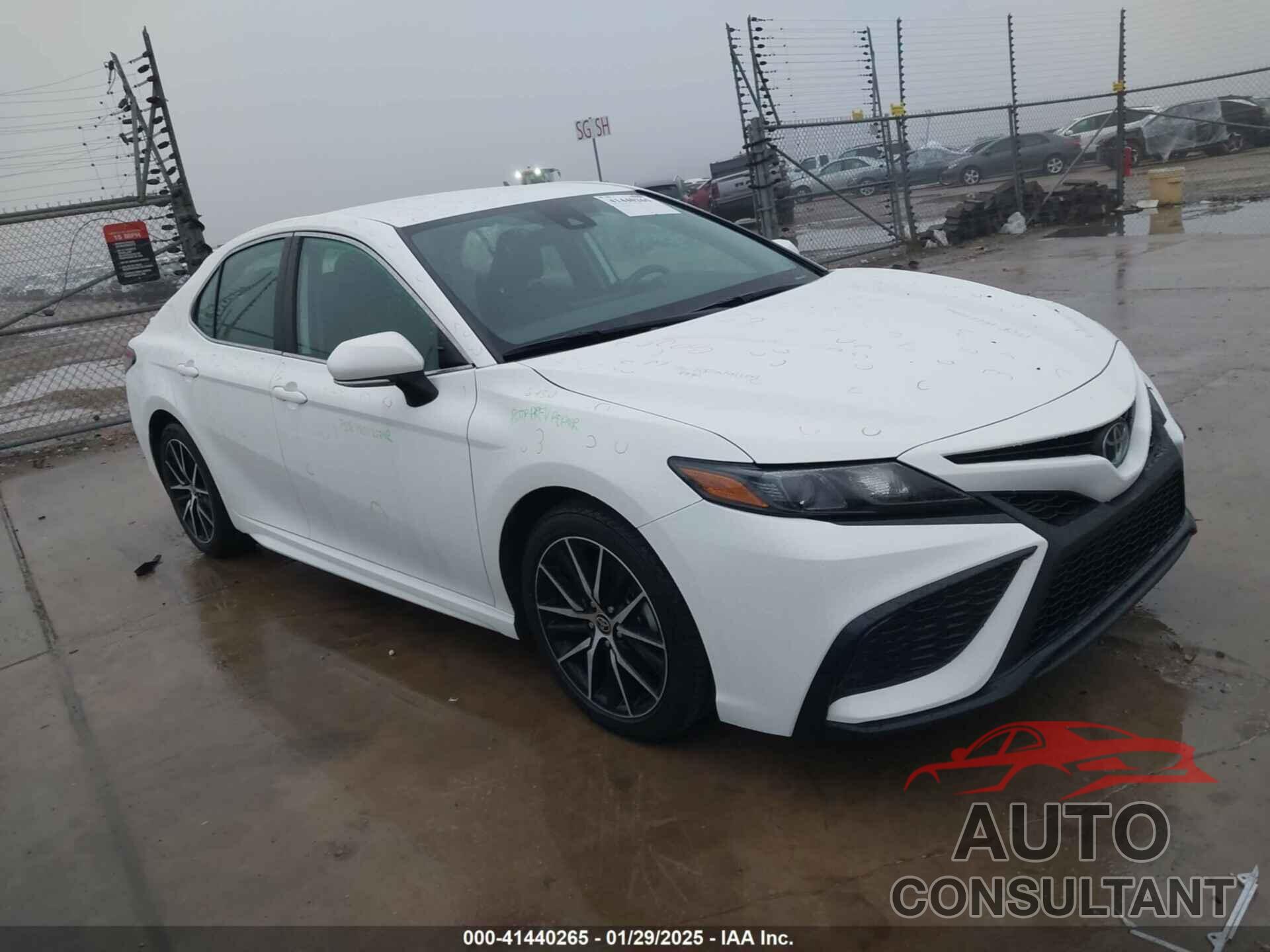 TOYOTA CAMRY 2023 - 4T1G11AK6PU120398