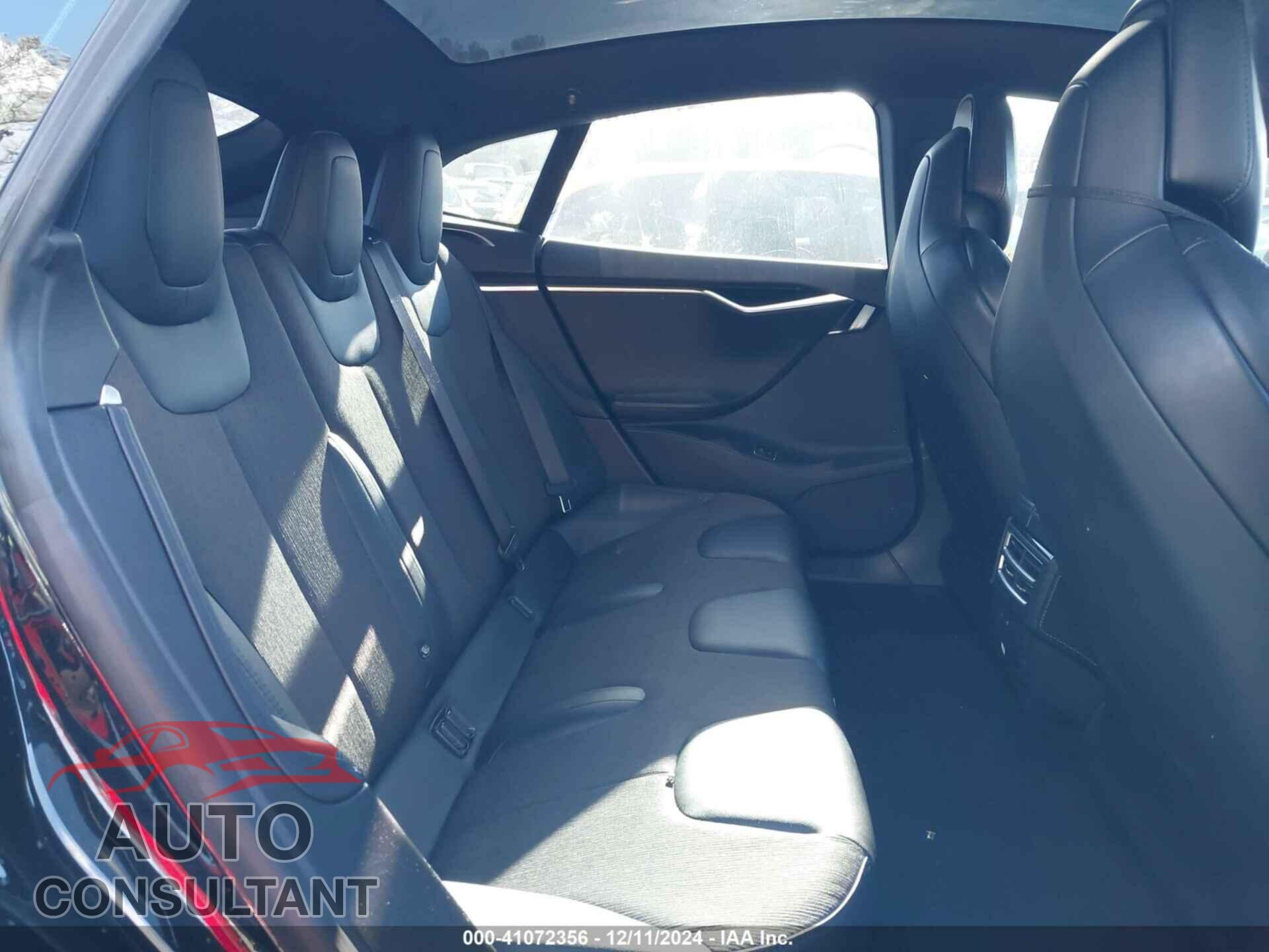 TESLA MODEL S 2017 - 5YJSA1E17HF201260