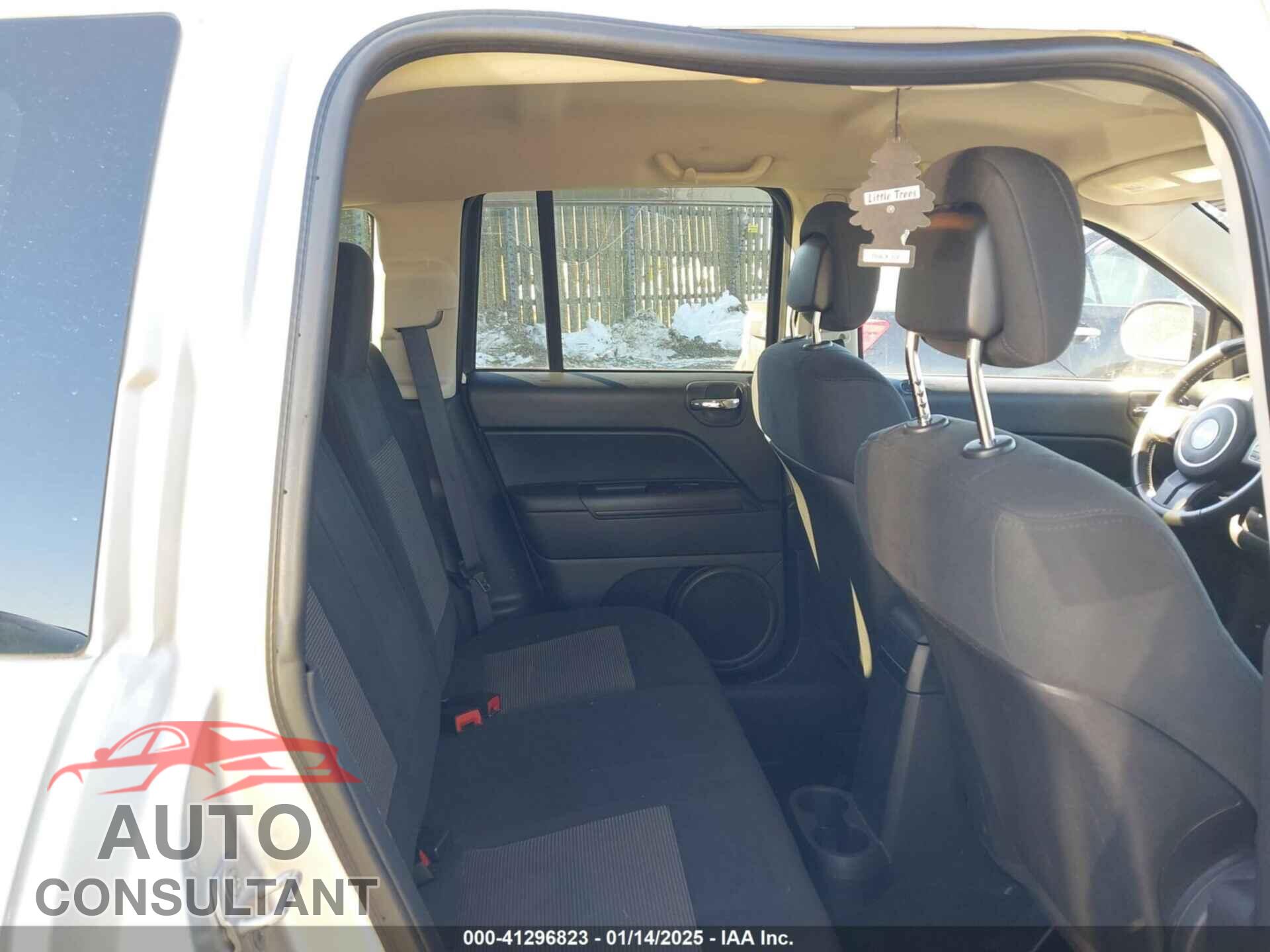 JEEP COMPASS 2011 - 1J4NF1FB3BD206843