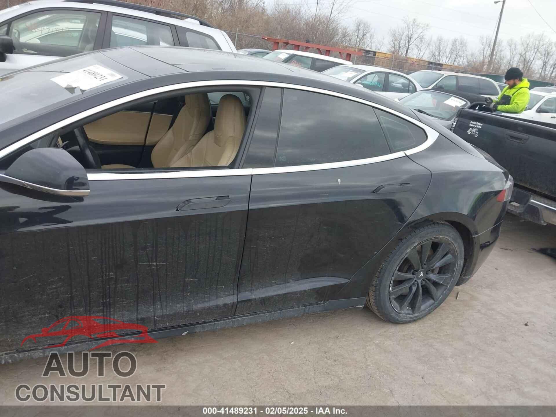 TESLA MODEL S 2015 - 5YJSA1E23FF118463