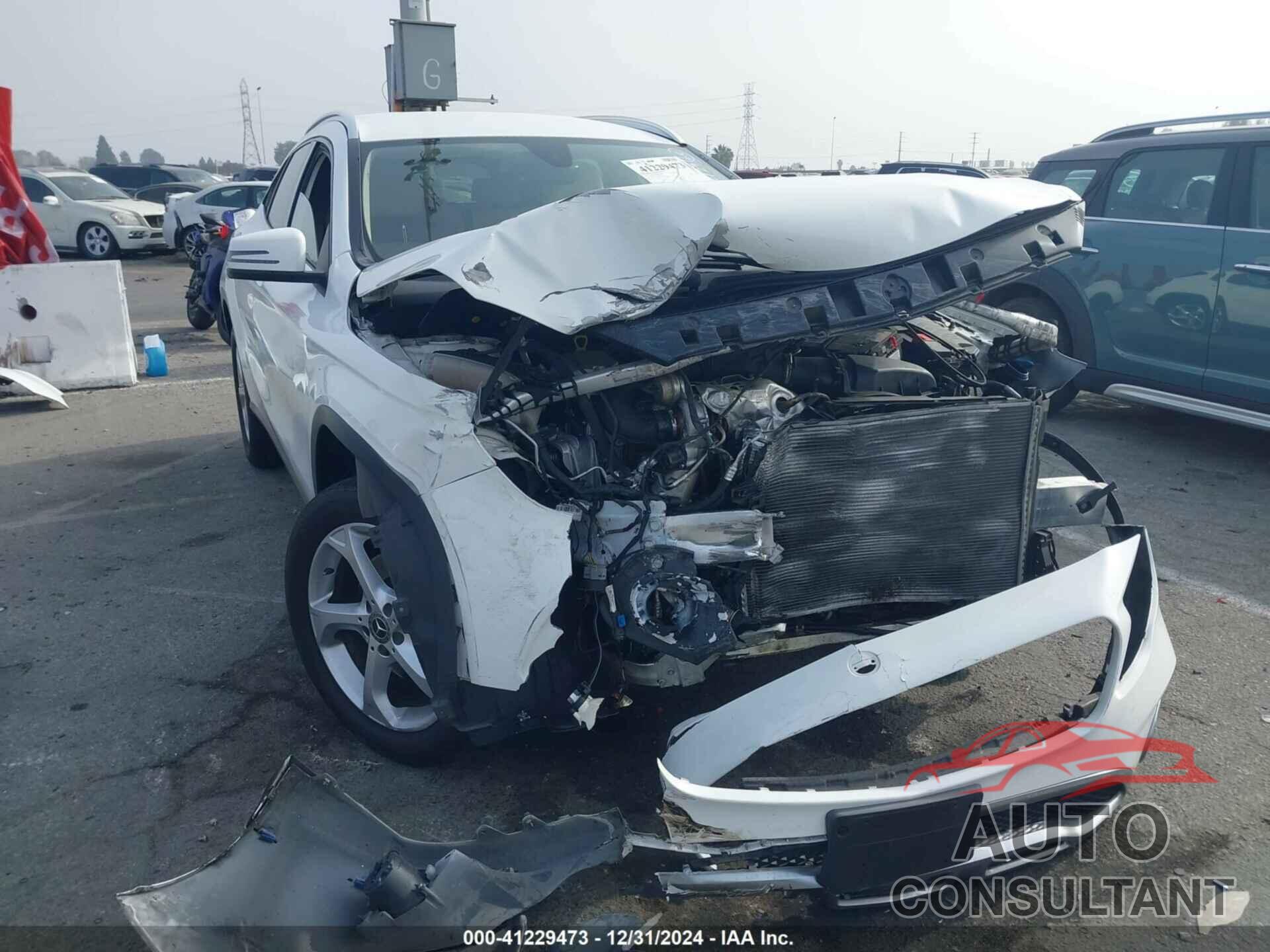 MERCEDES-BENZ GLA 250 2019 - WDCTG4EB0KJ552289
