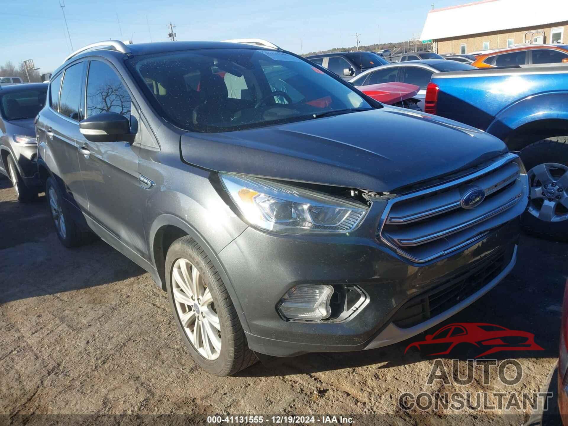 FORD ESCAPE 2017 - 1FMCU9JD2HUE61806