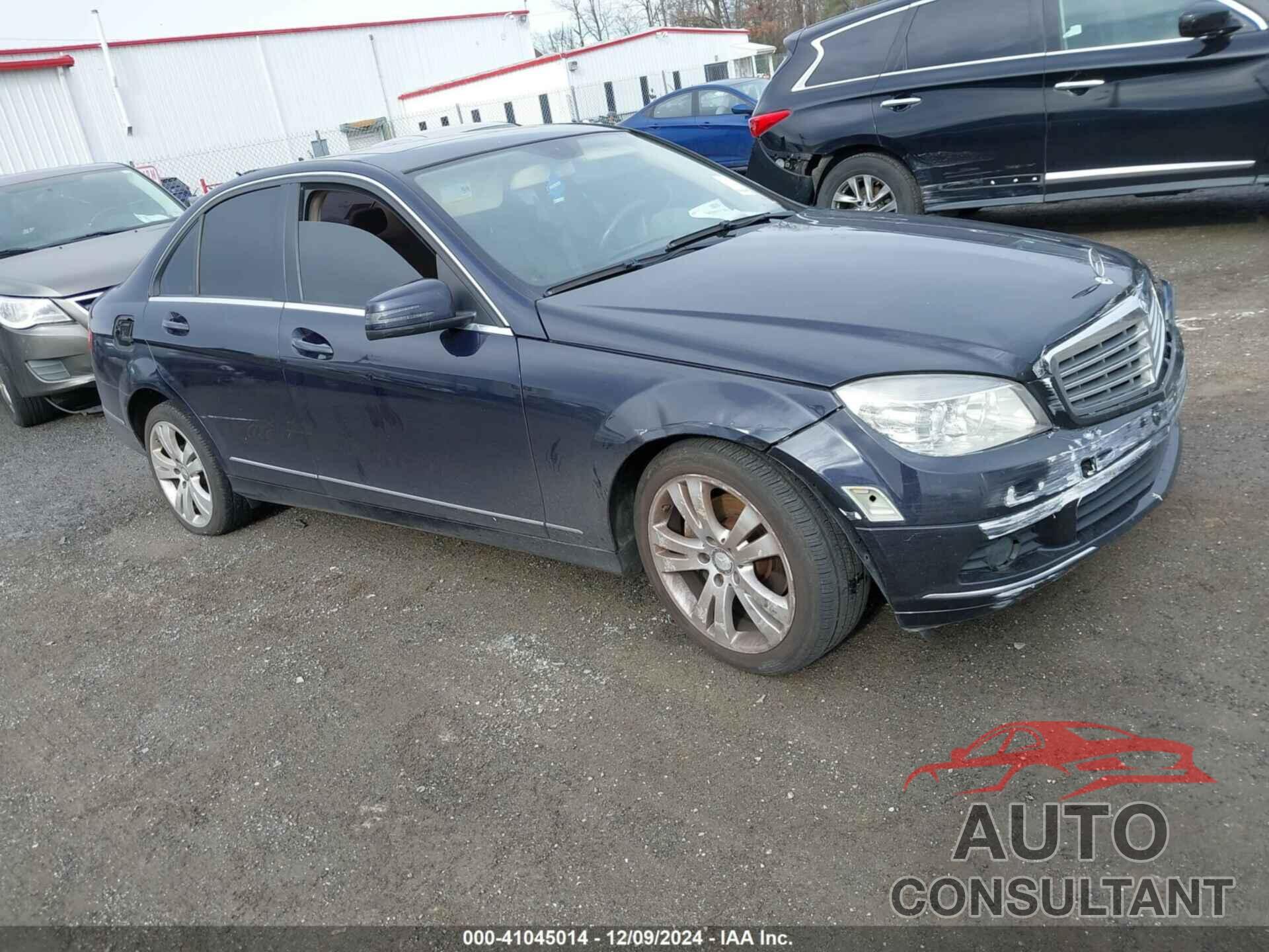 MERCEDES-BENZ C 300 2011 - WDDGF8BB3BR149291