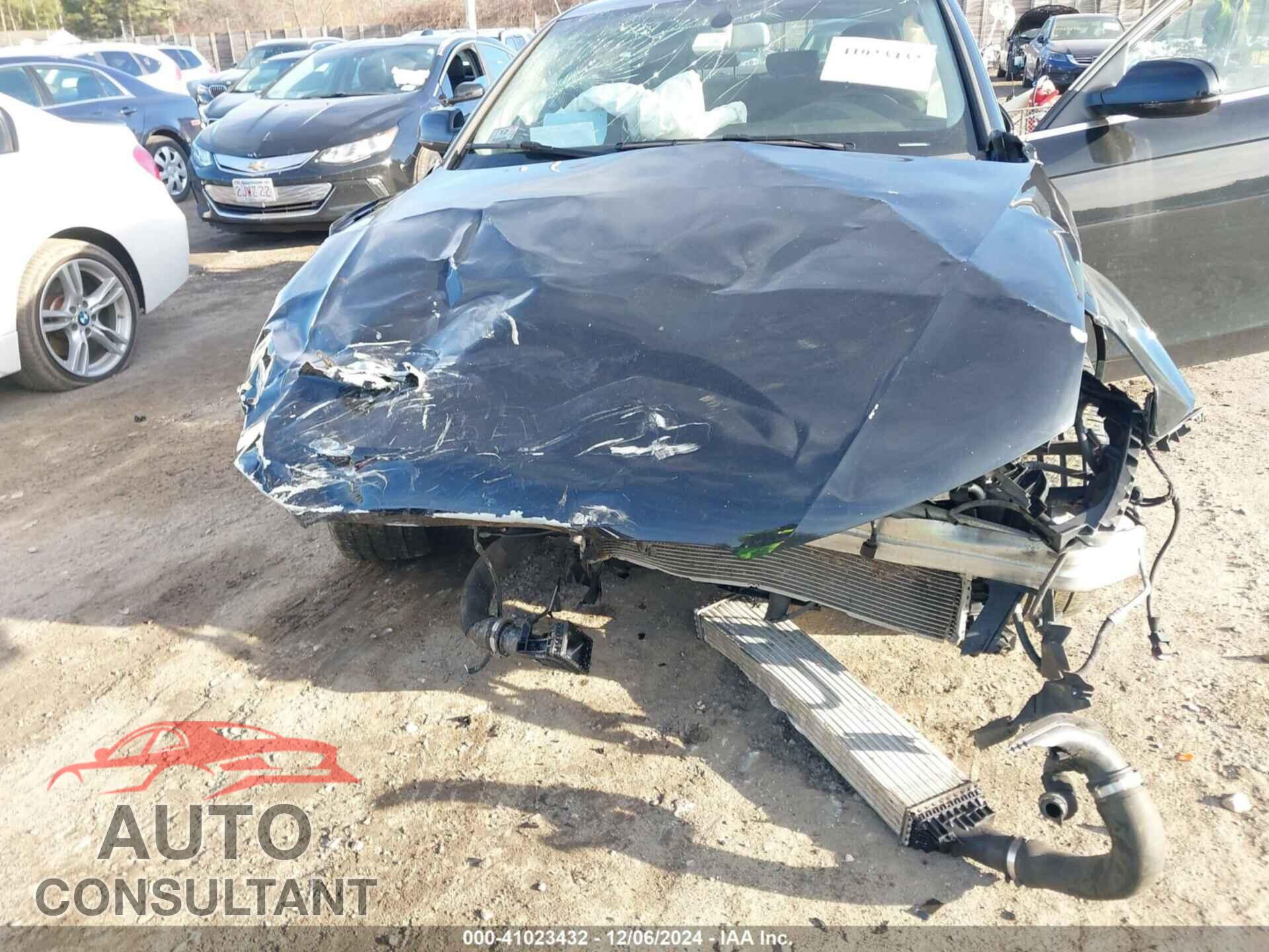 AUDI A4 2015 - WAUDFAFL0FN032477