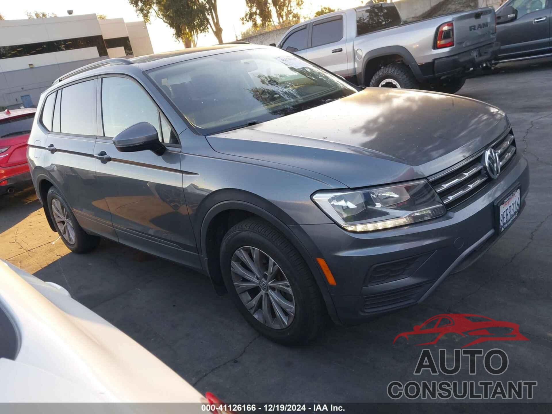 VOLKSWAGEN TIGUAN 2018 - 3VV1B7AX2JM071316