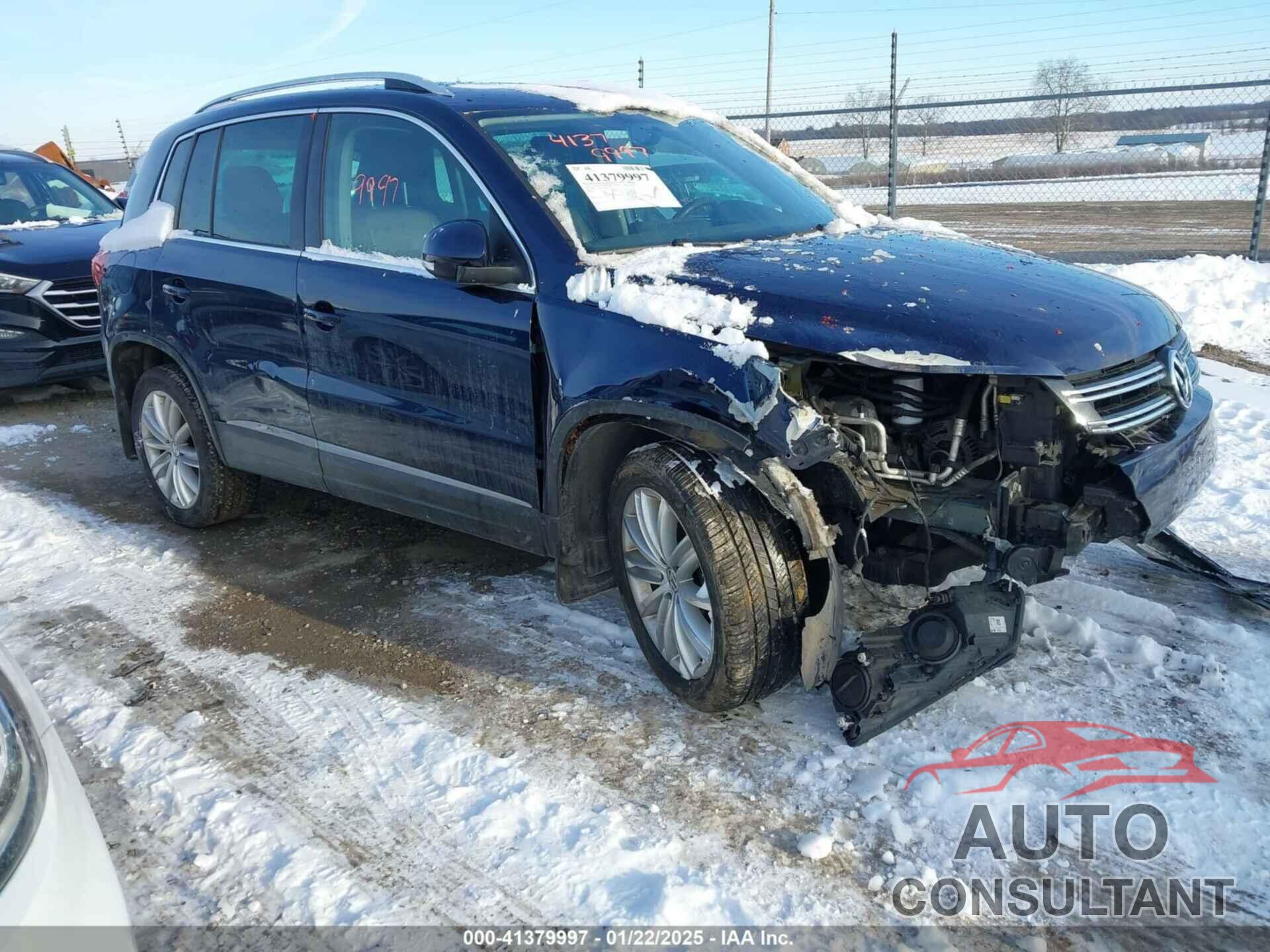 VOLKSWAGEN TIGUAN 2013 - WVGBV3AX7DW591725