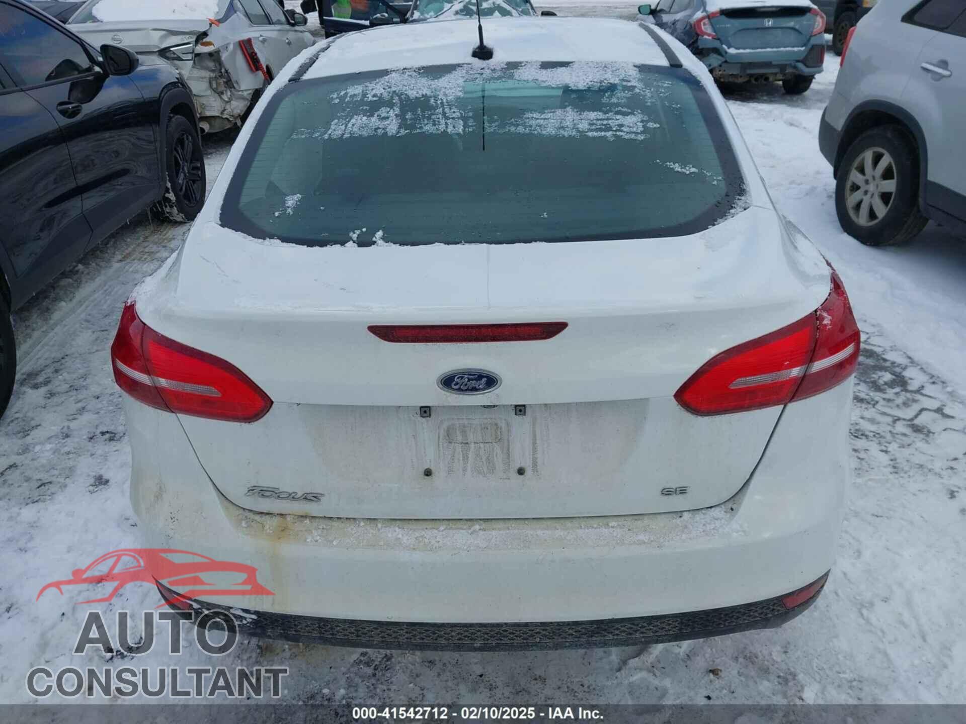FORD FOCUS 2018 - 1FADP3F23JL207351