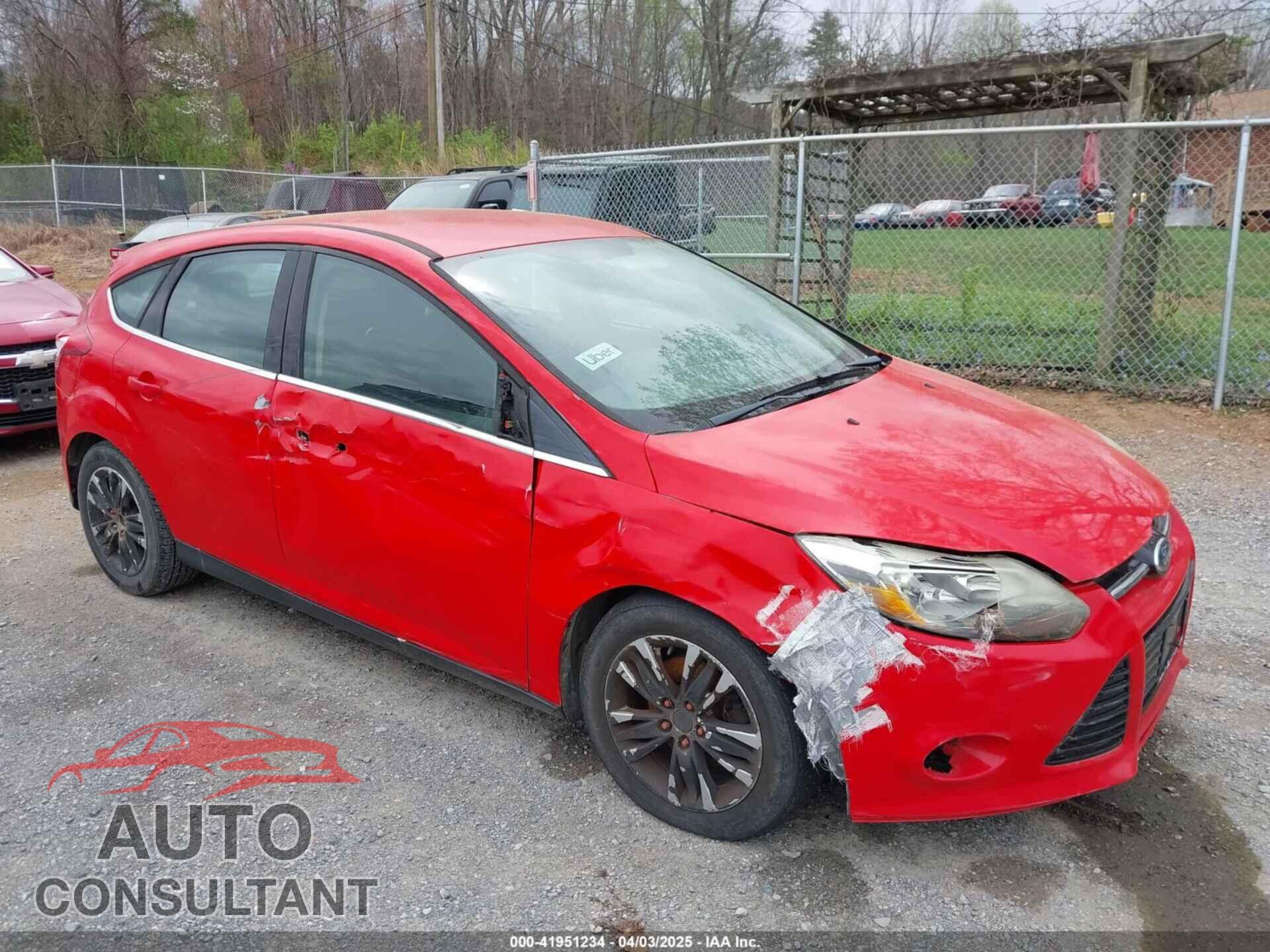 FORD FOCUS 2012 - 1FAHP3M22CL307464