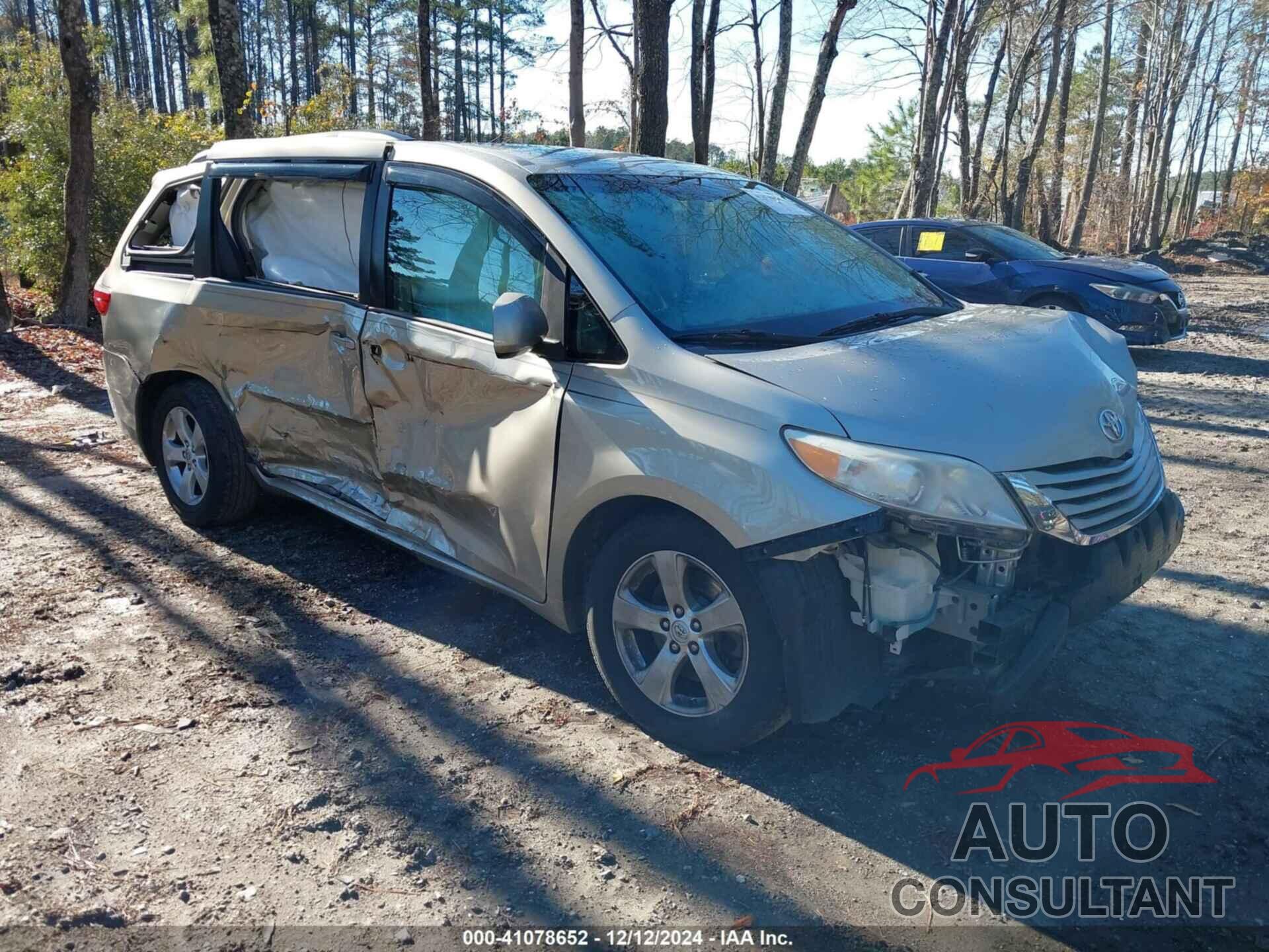 TOYOTA SIENNA 2015 - 5TDKK3DC9FS592545