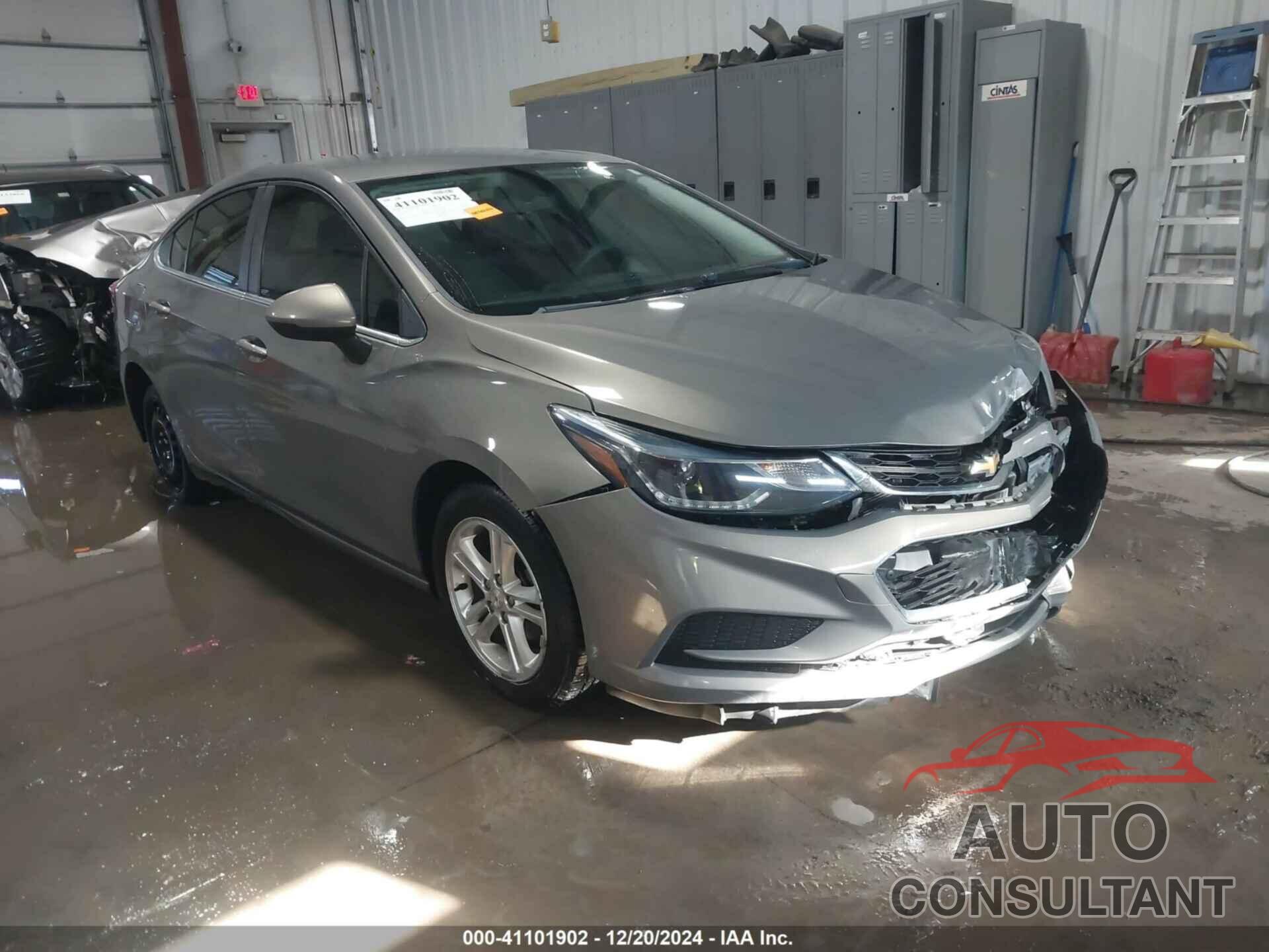 CHEVROLET CRUZE 2018 - 1G1BE5SM9J7151198