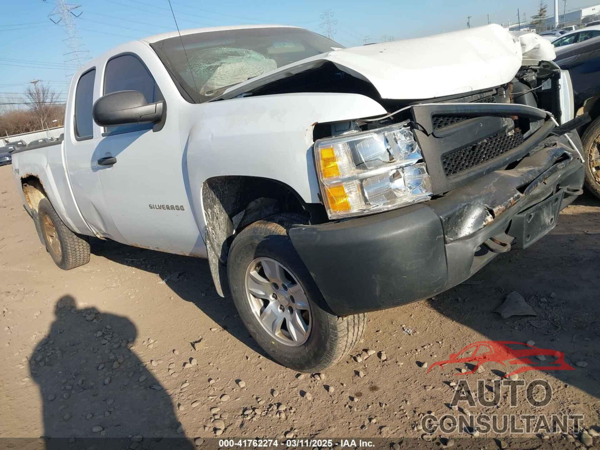 CHEVROLET SILVERADO 1500 2011 - 1GCRKPEA5BZ188556