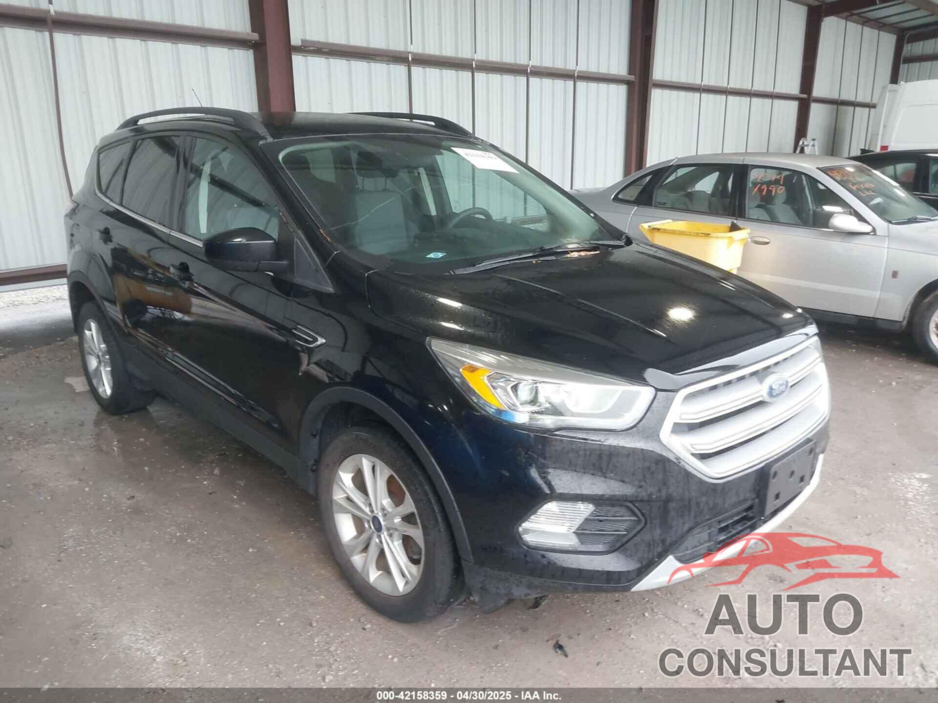 FORD ESCAPE 2017 - 1FMCU0GD8HUB77633
