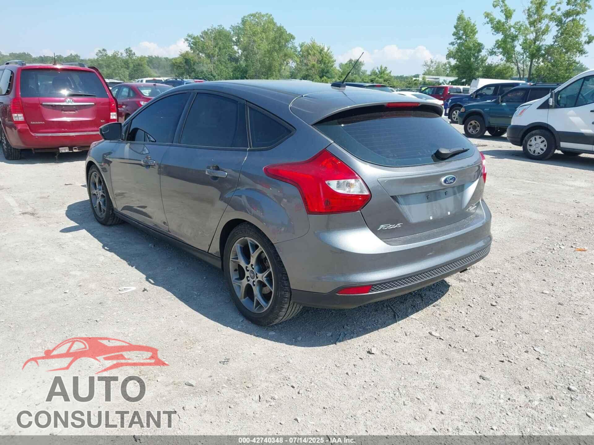 FORD FOCUS 2014 - 1FADP3K2XEL206113