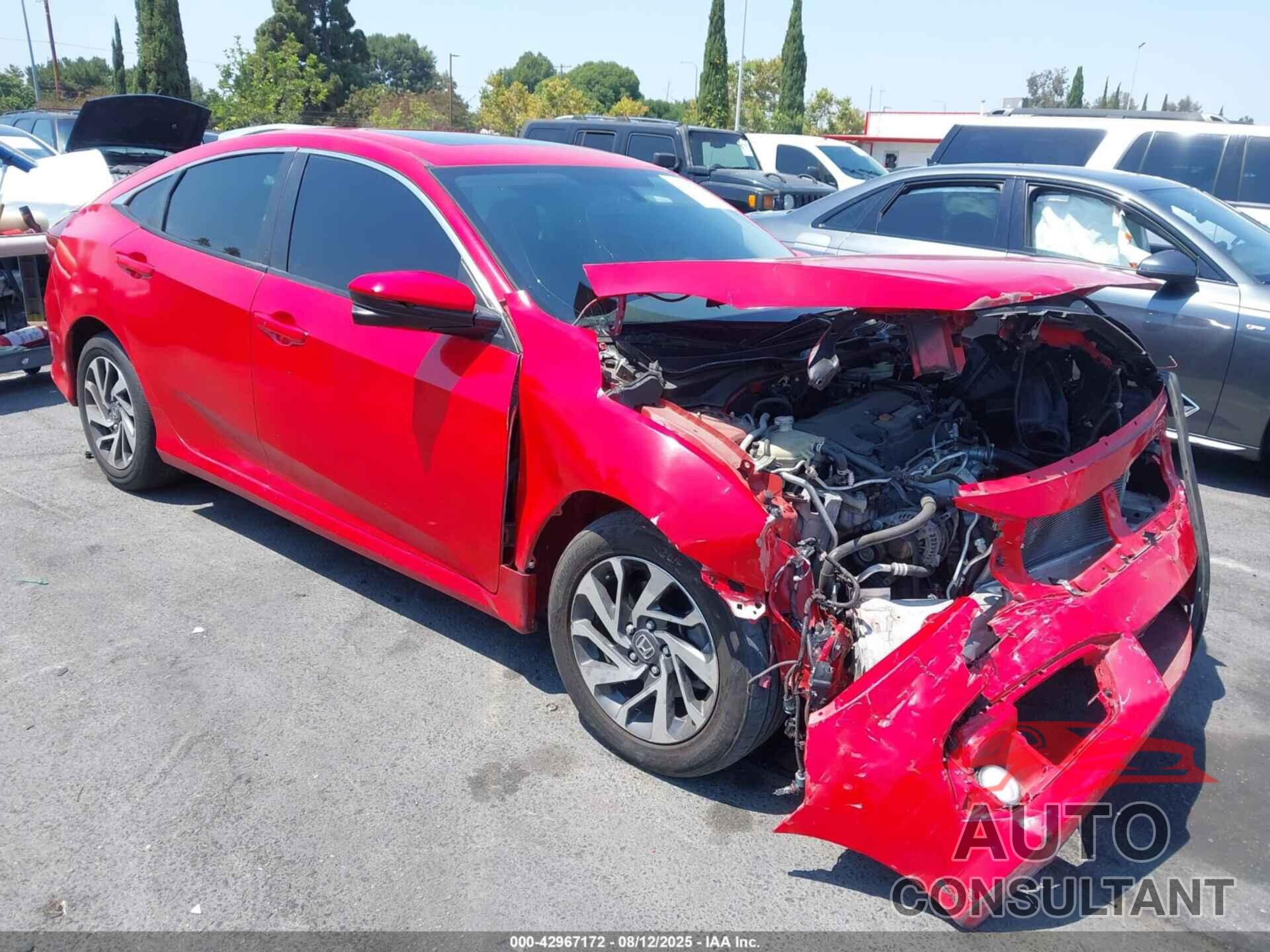 HONDA CIVIC 2018 - 2HGFC2F73JH519348