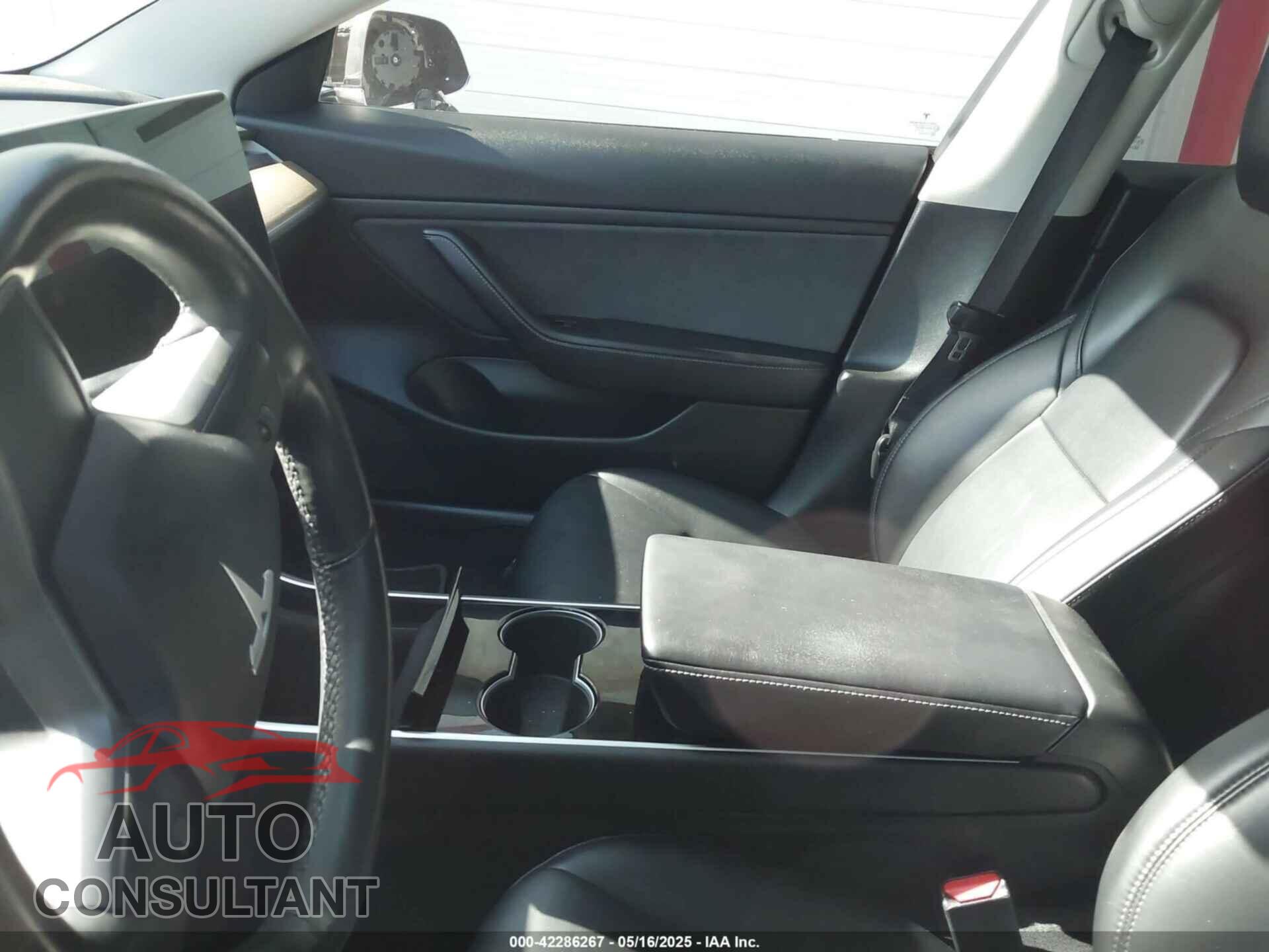 TESLA MODEL 3 2018 - 5YJ3E1EA7JF123156