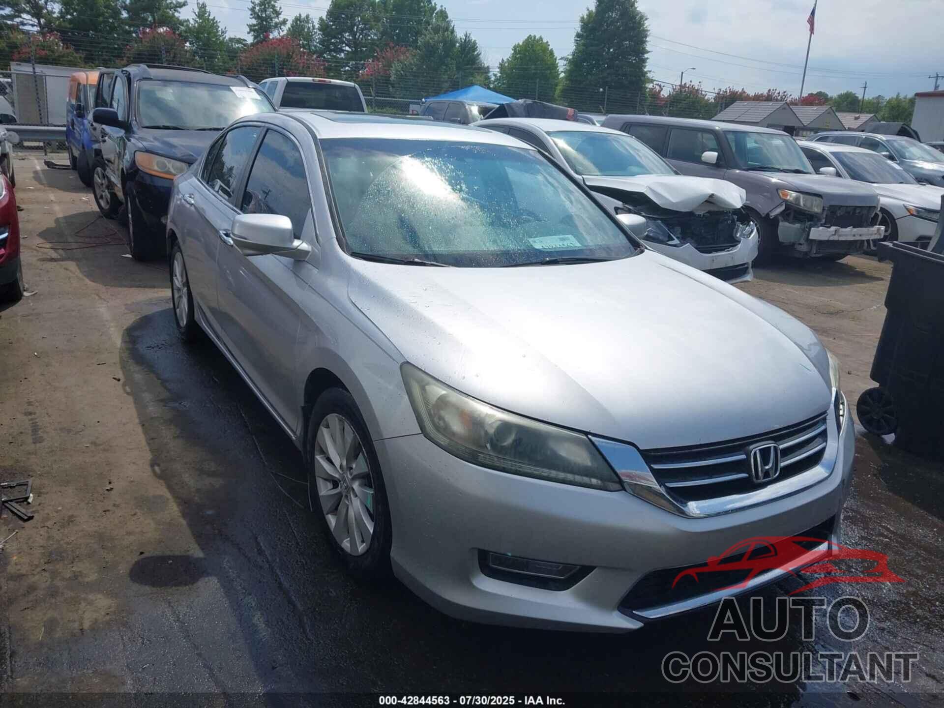 HONDA ACCORD 2013 - 1HGCR2F75DA110613