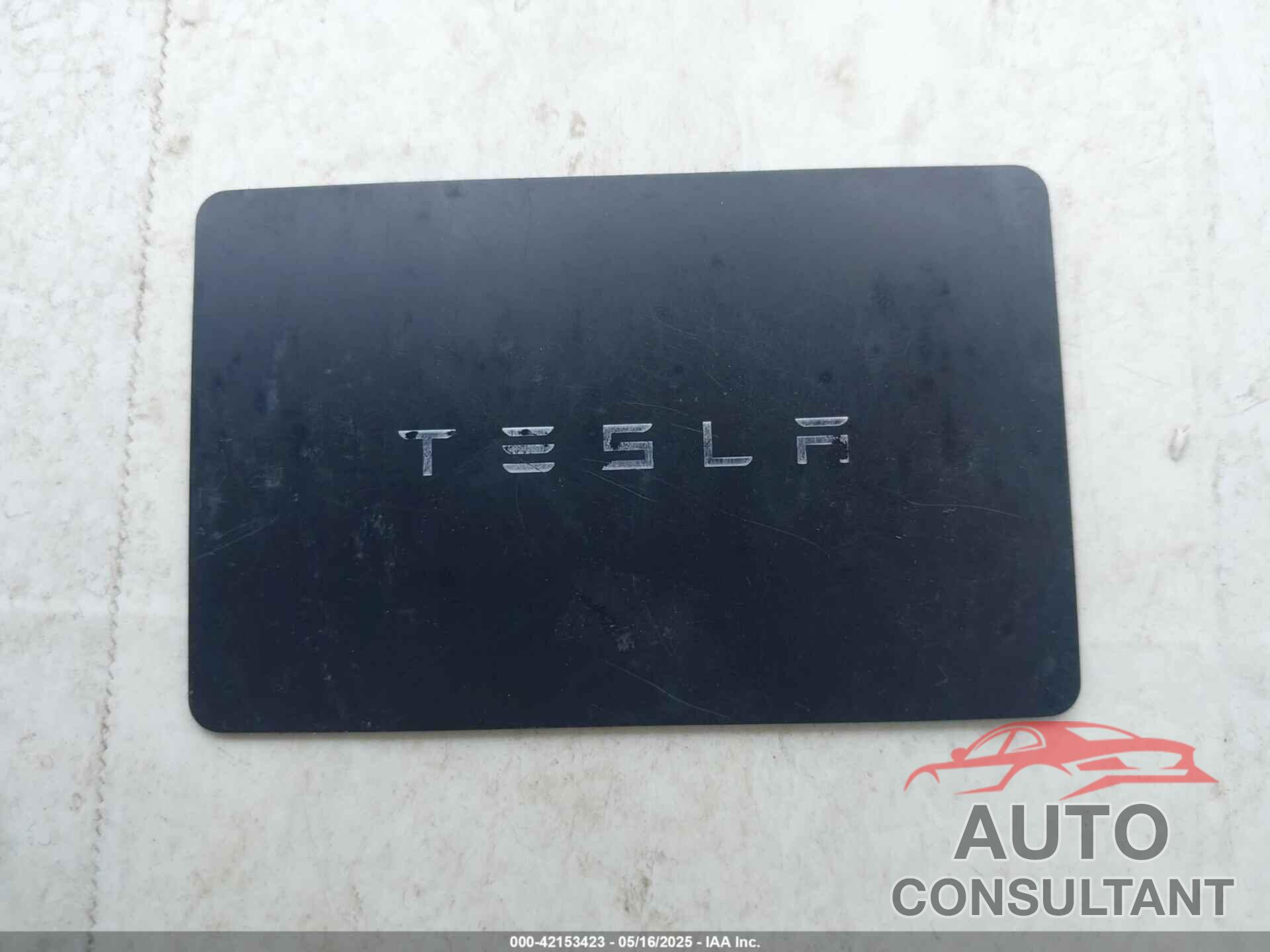 TESLA MODEL Y 2023 - 7SAYGAEE8PF809009