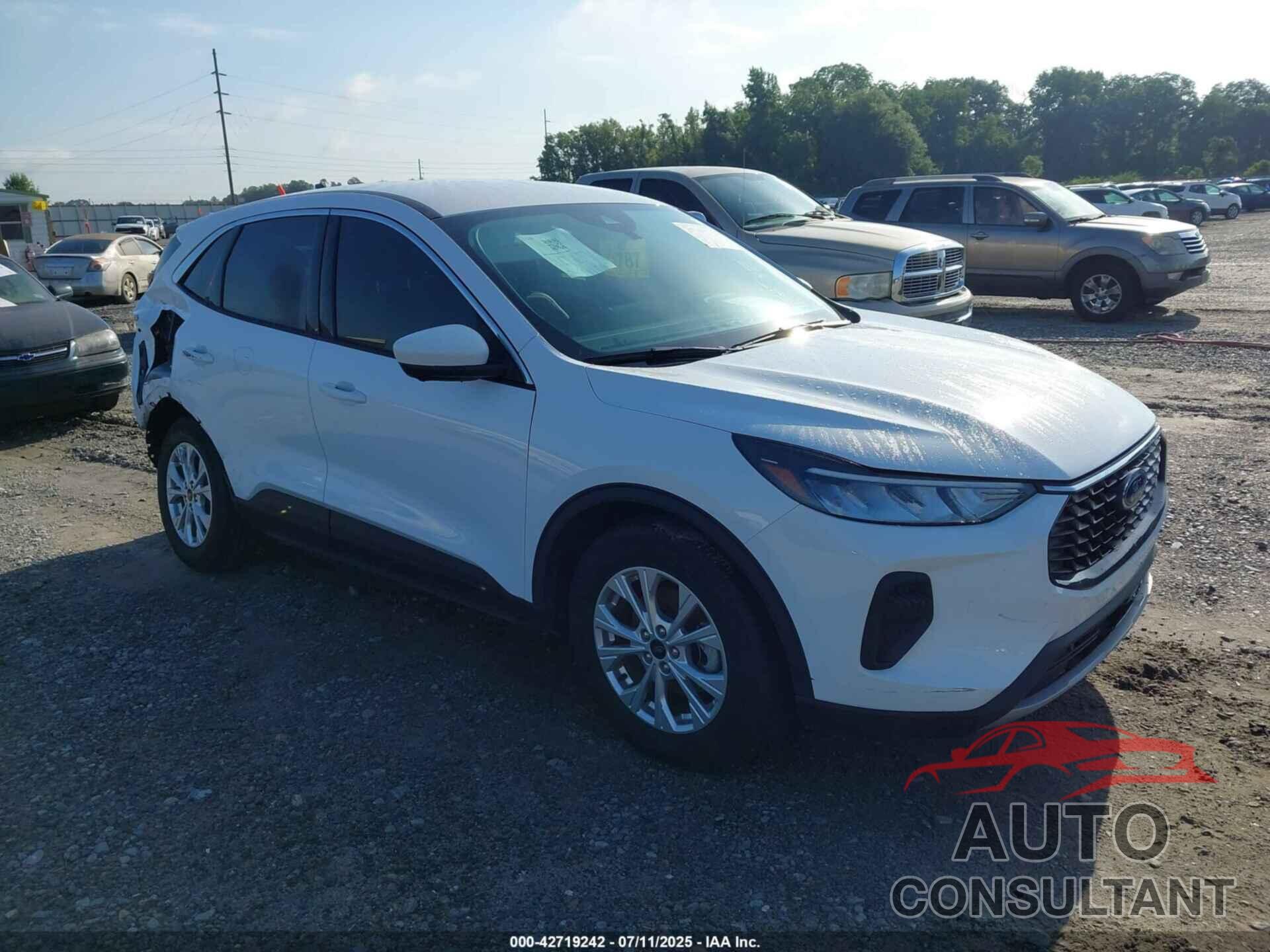 FORD ESCAPE 2023 - 1FMCU0GN5PUA86164