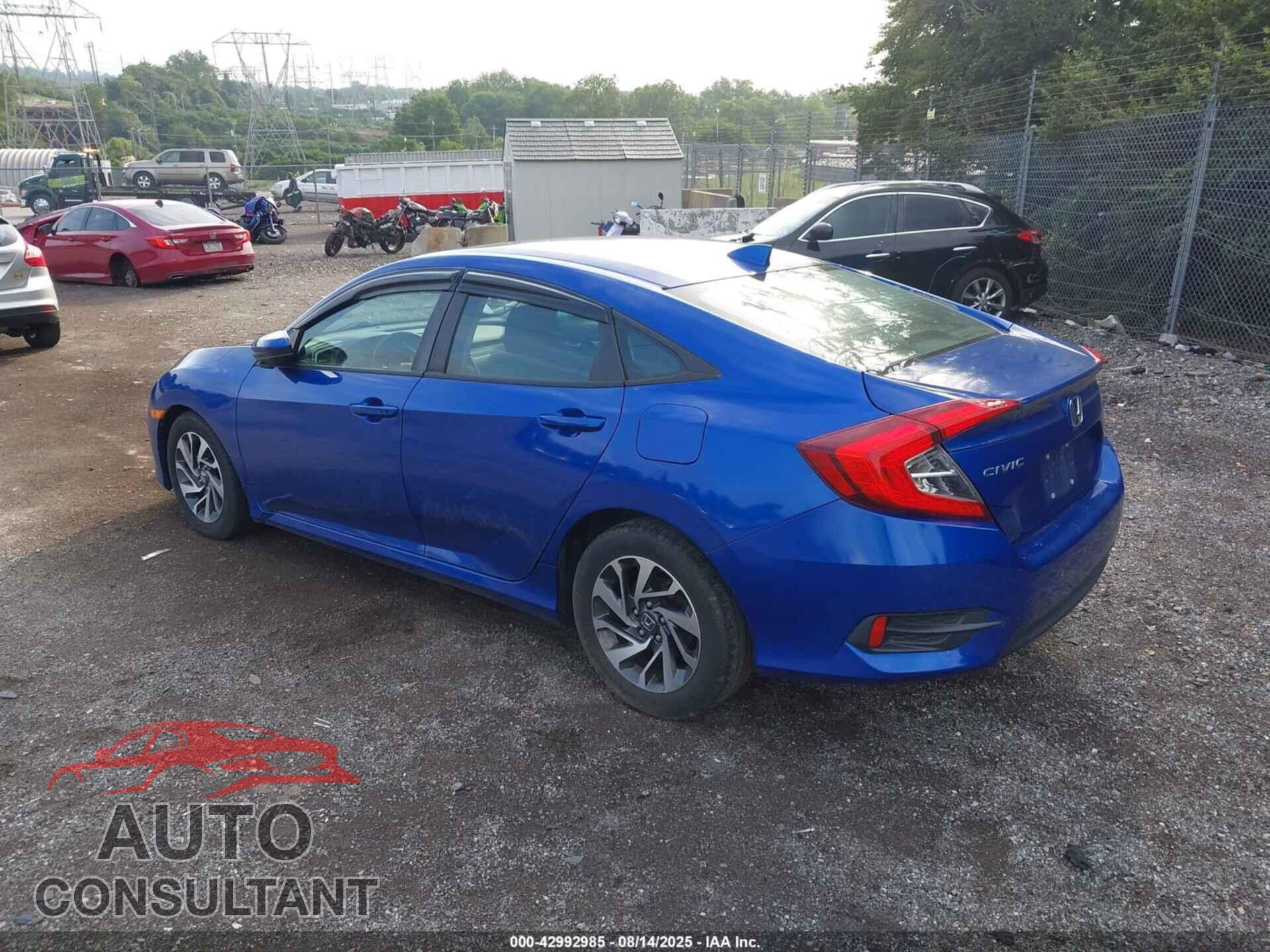 HONDA CIVIC 2017 - 19XFC2F75HE200747