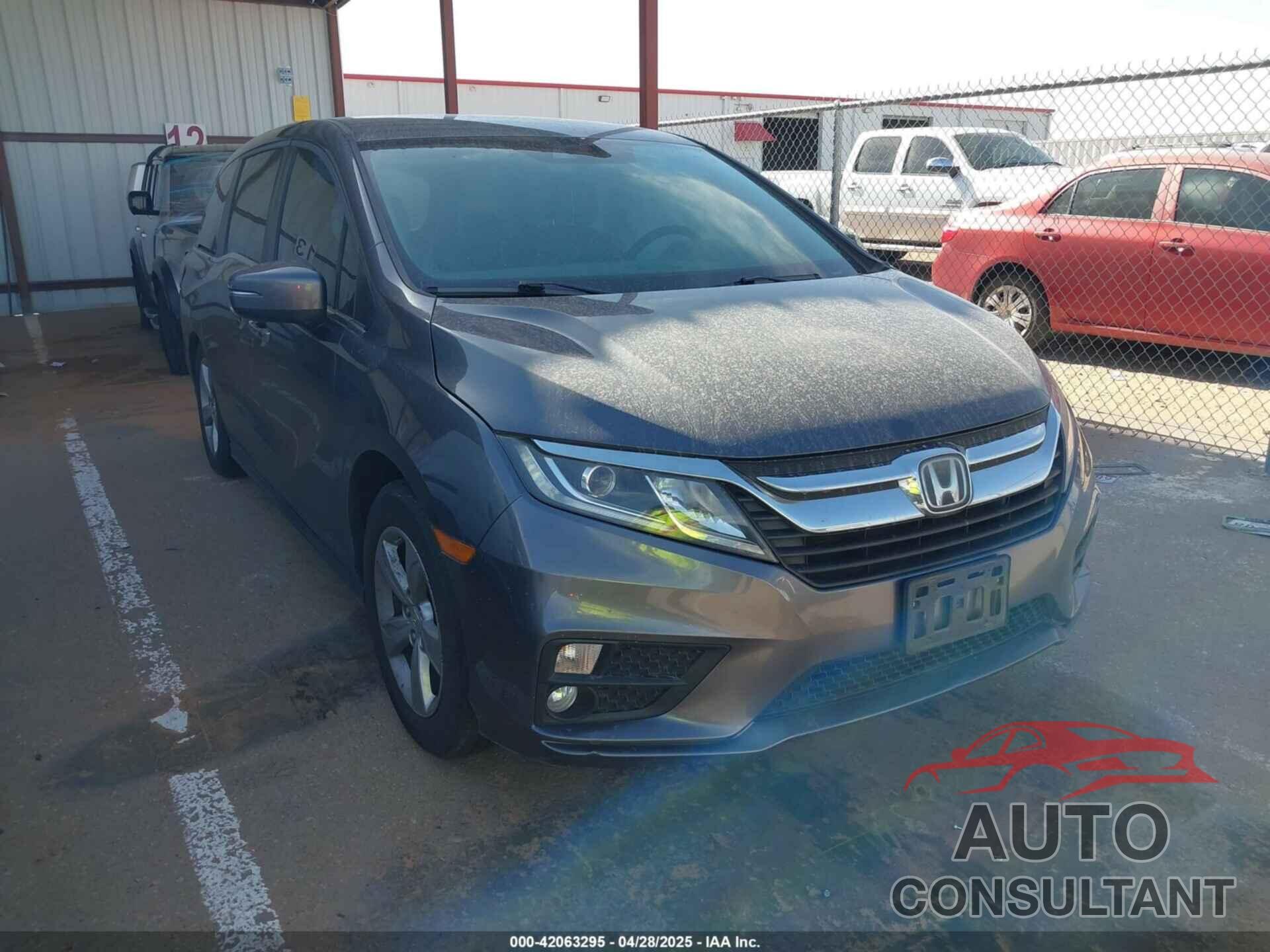 HONDA ODYSSEY 2018 - 5FNRL6H50JB079383