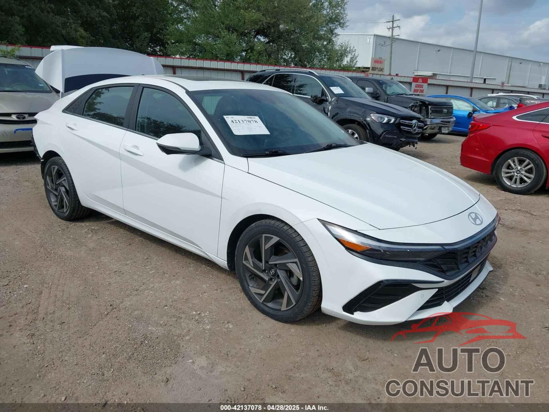 HYUNDAI ELANTRA 2024 - KMHLP4DG5RU703294