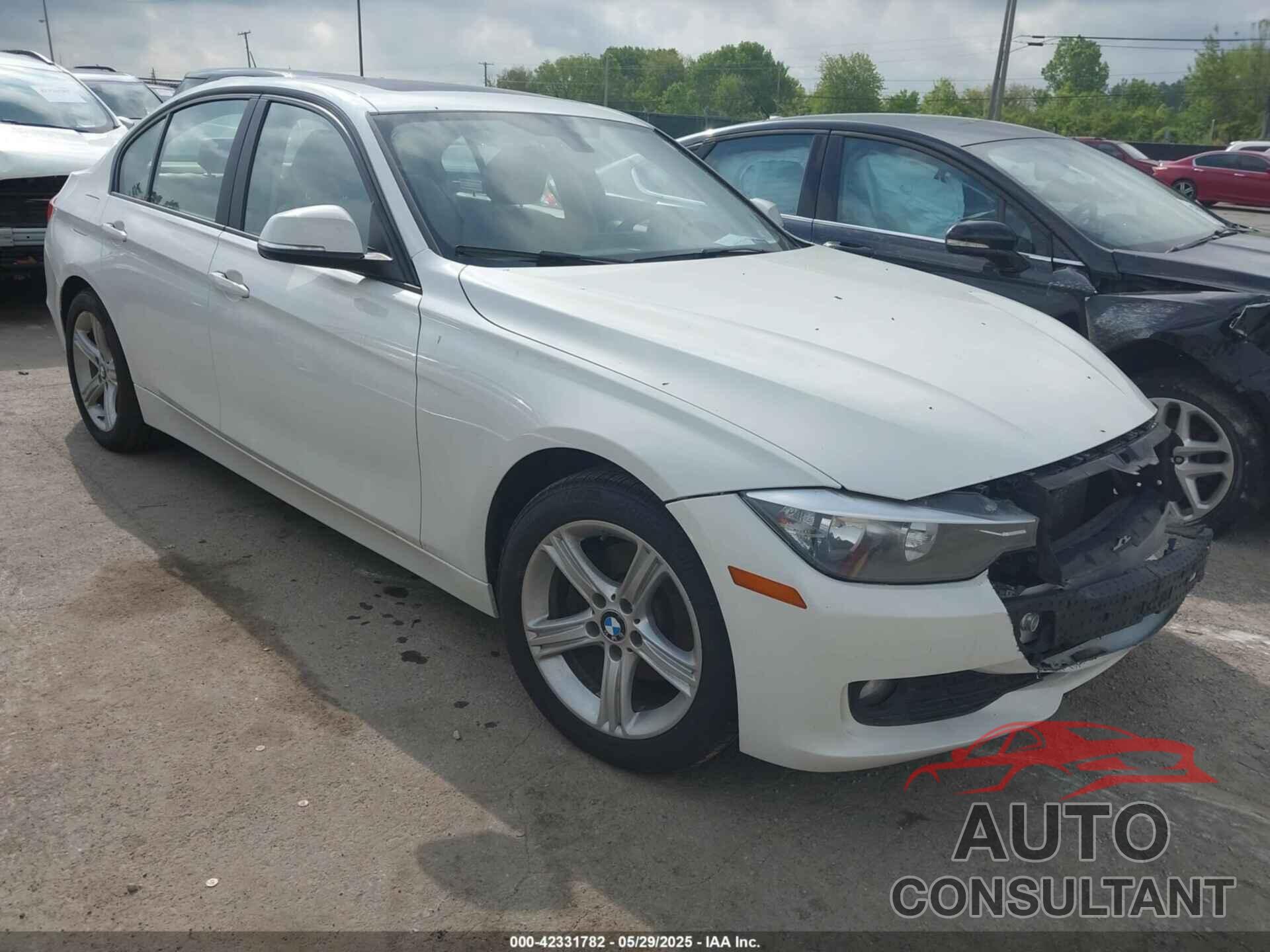 BMW 320I 2014 - WBA3C3G53ENS68247