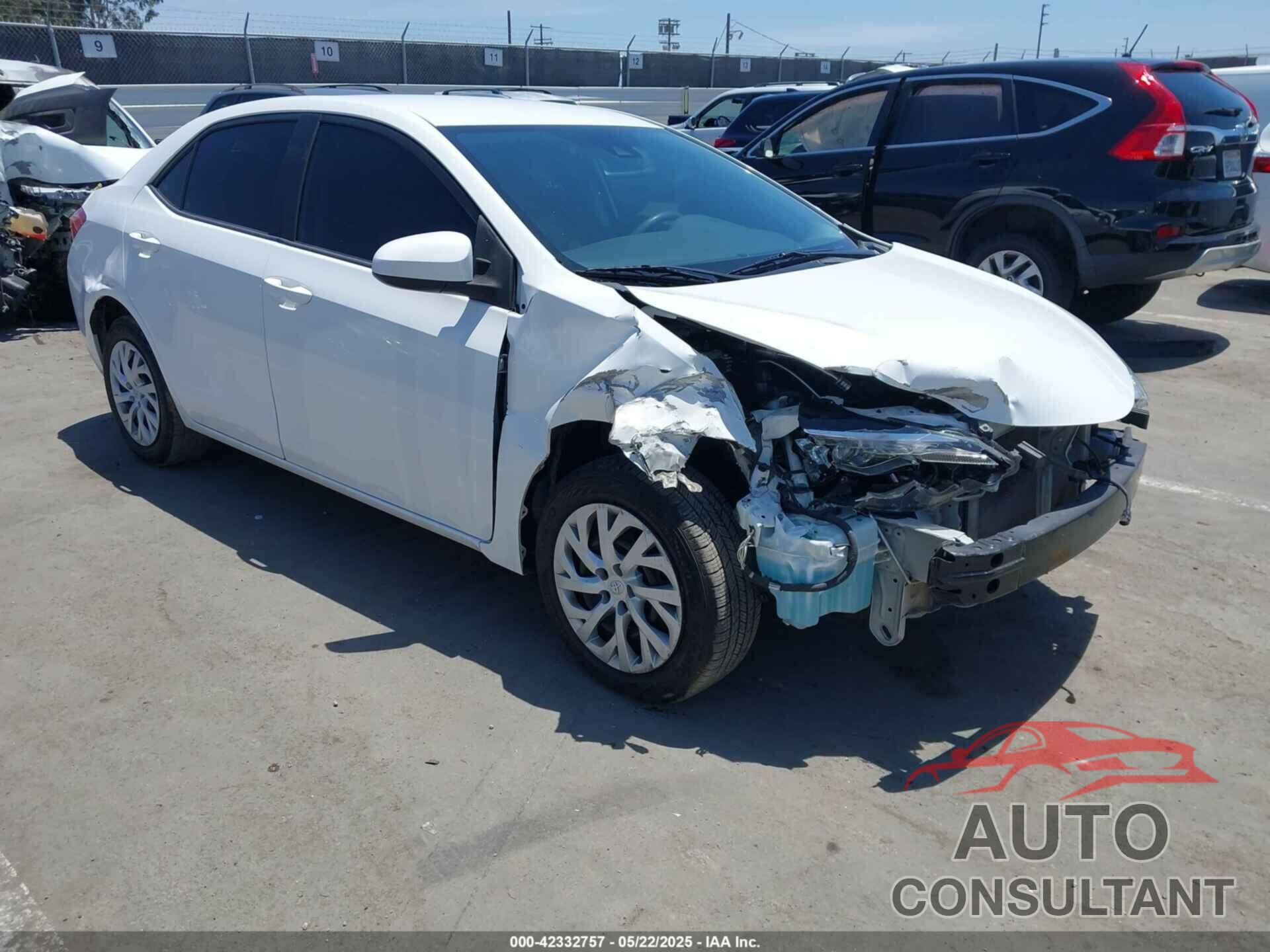 TOYOTA COROLLA 2018 - 5YFBURHE9JP835586