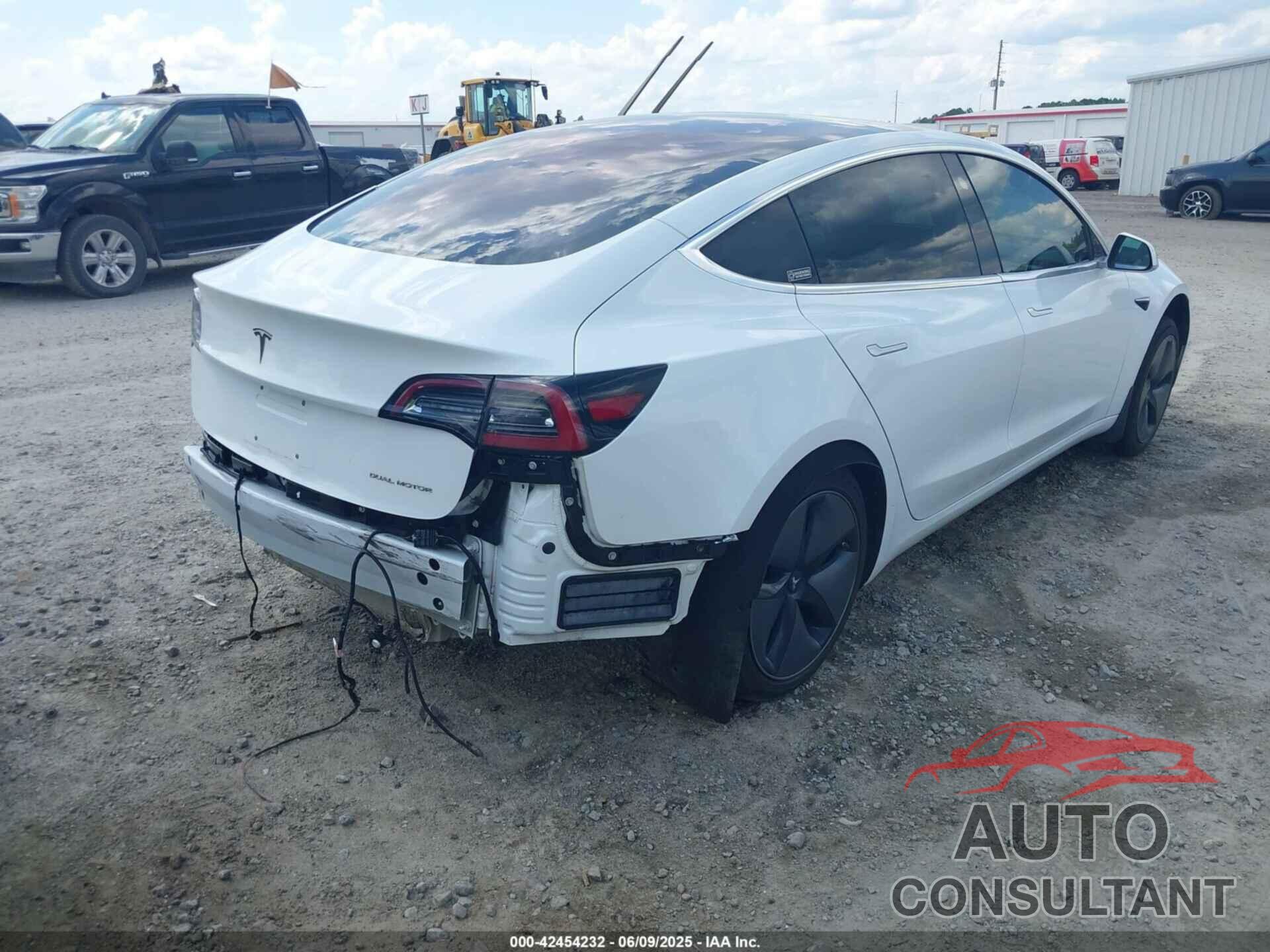 TESLA MODEL 3 2018 - 5YJ3E1EB0JF093846
