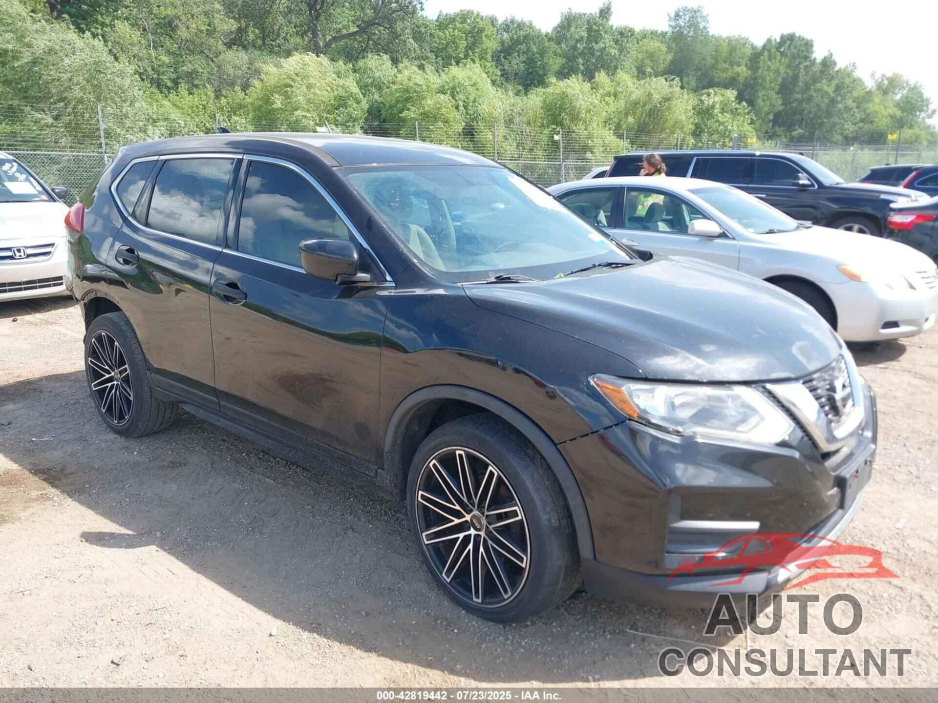 NISSAN ROGUE 2017 - JN8AT2MV4HW255941