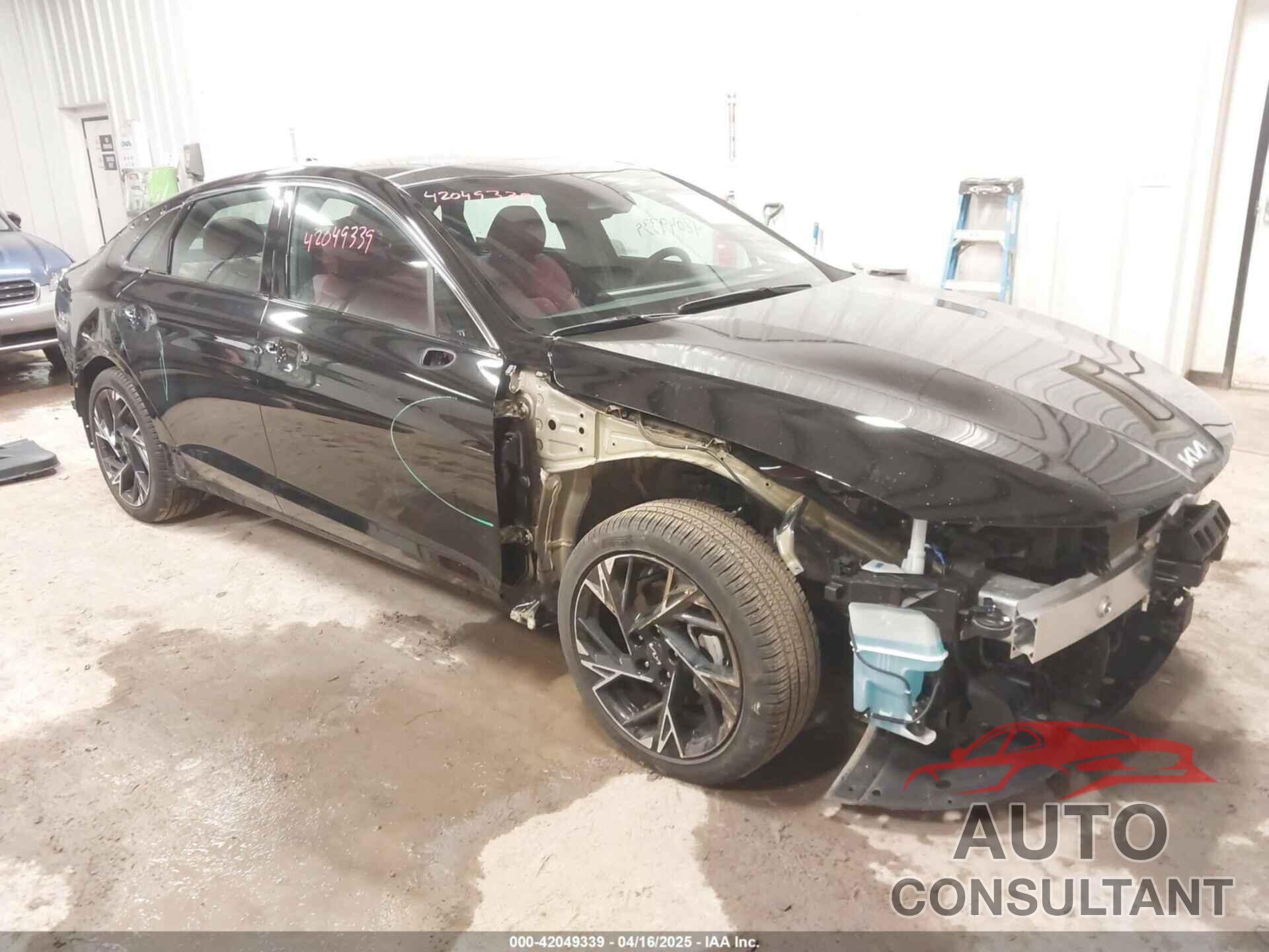 KIA K5 2025 - KNAG64J72S5325655