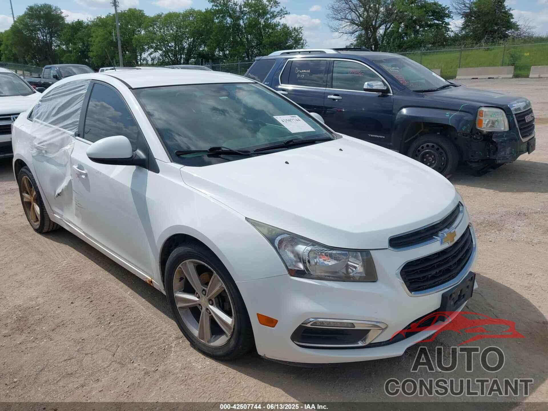CHEVROLET CRUZE 2015 - 1G1PE5SB2F7260808