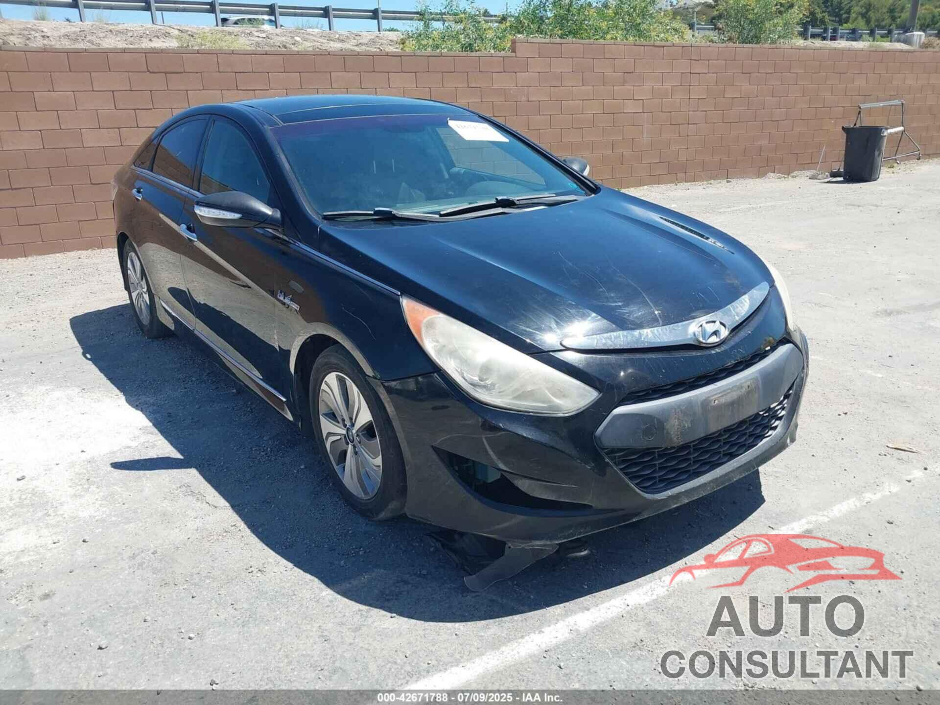 HYUNDAI SONATA HYBRID 2013 - KMHEC4A48DA076566