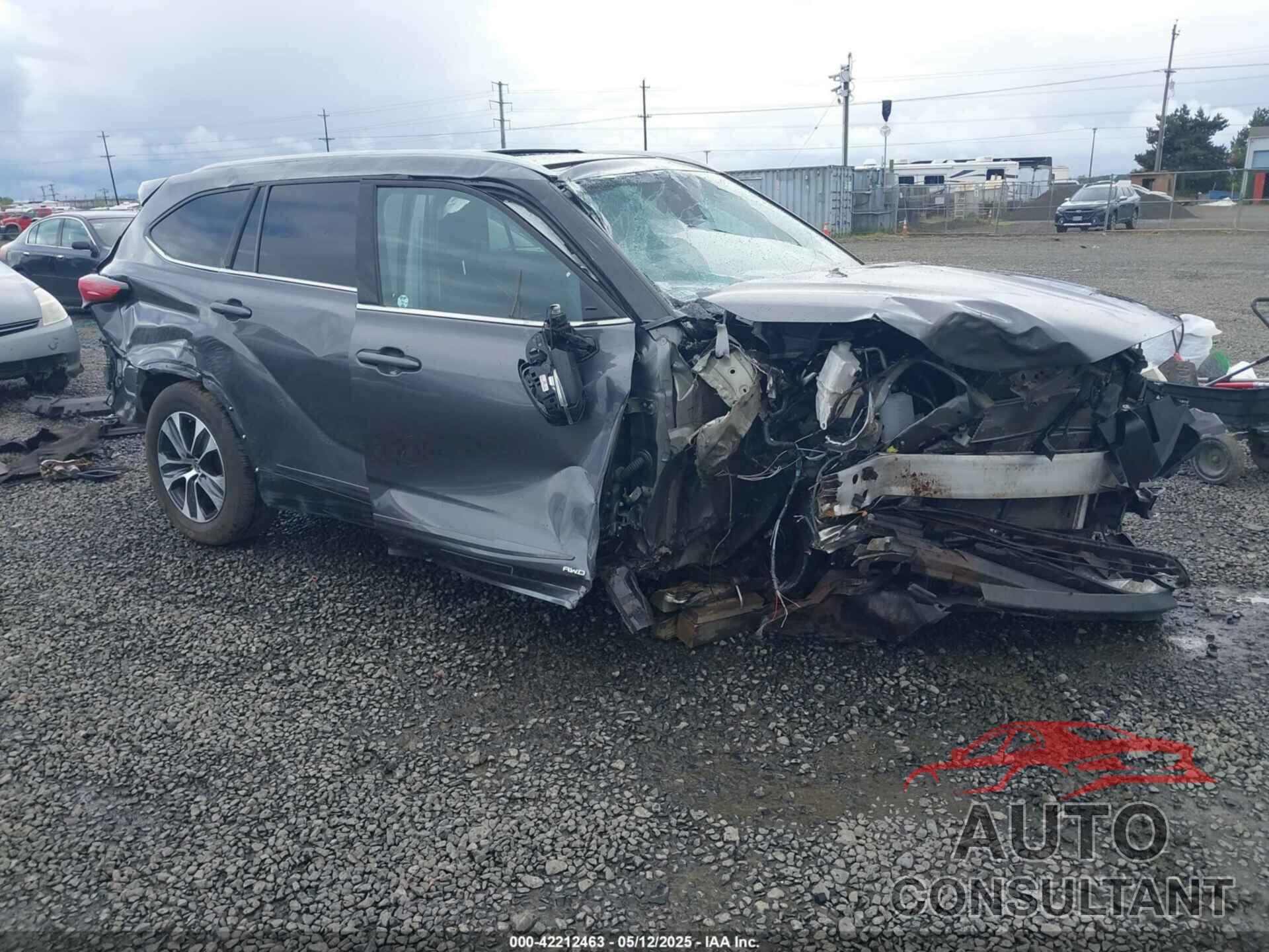 TOYOTA HIGHLANDER 2022 - 5TDGBRCH3NS554877