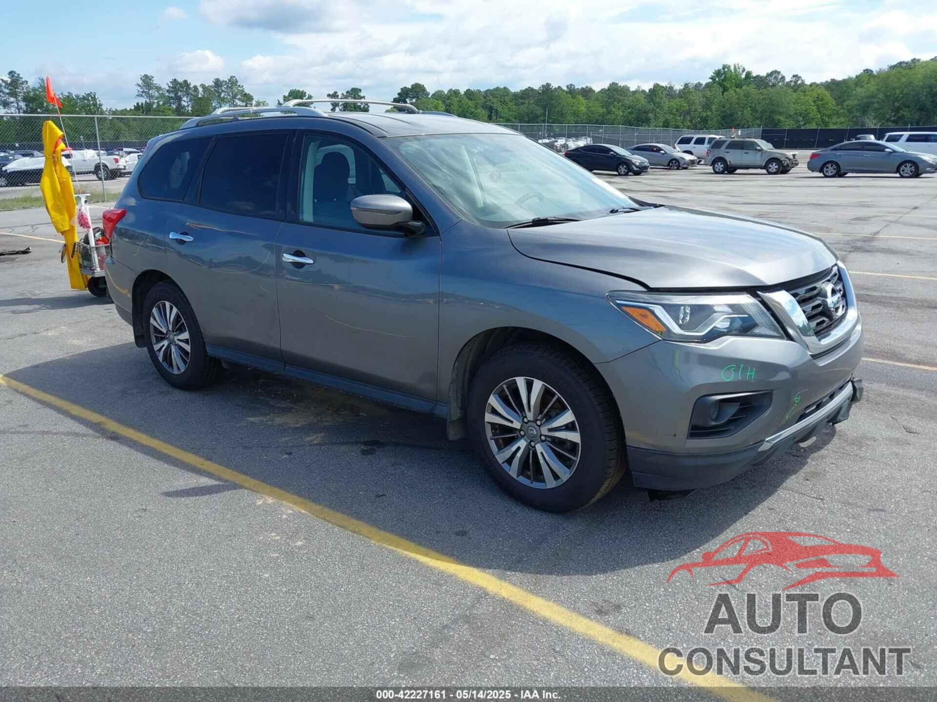 NISSAN PATHFINDER 2019 - 5N1DR2MN5KC646432