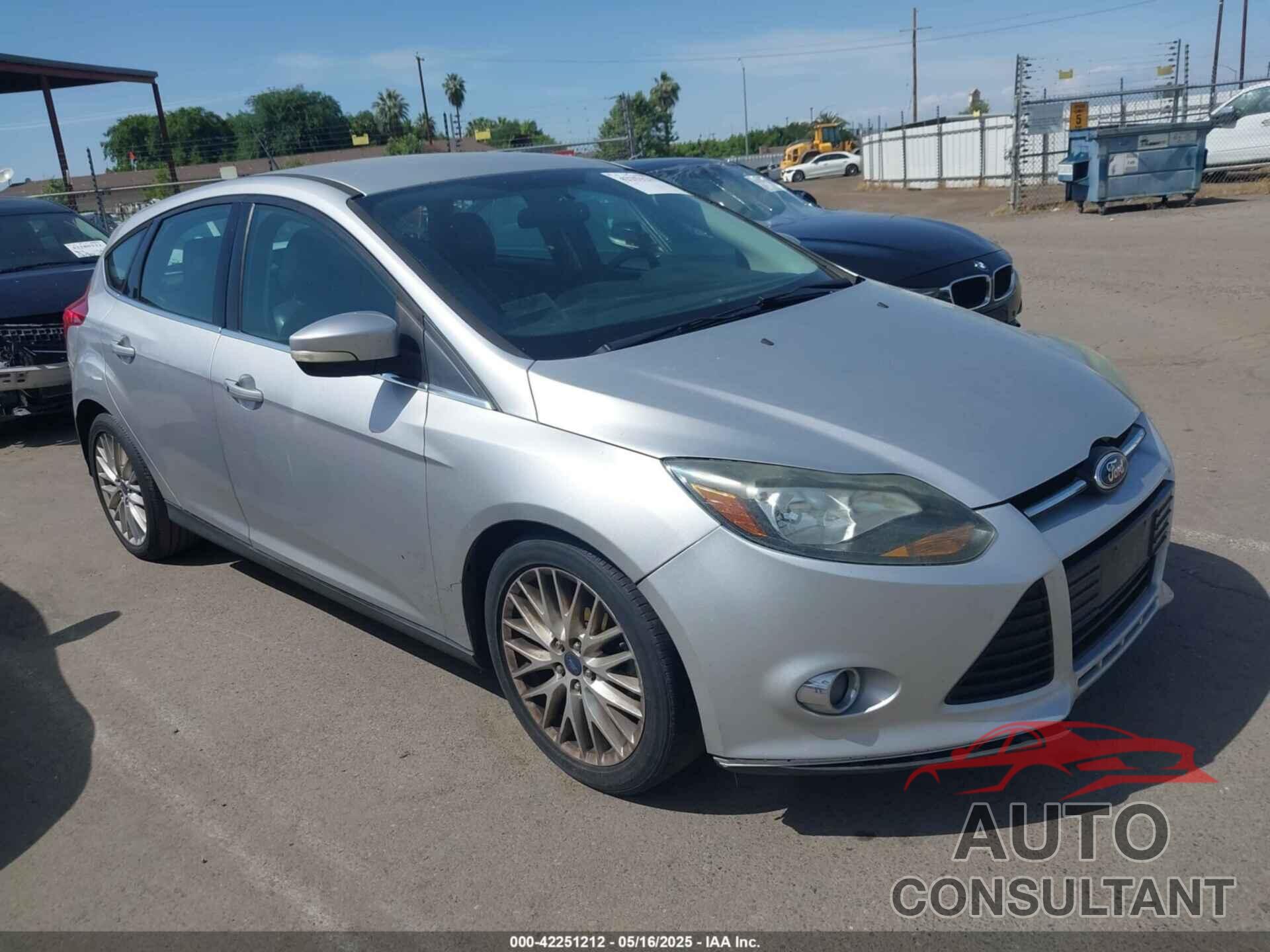 FORD FOCUS 2014 - 1FADP3N22EL317329