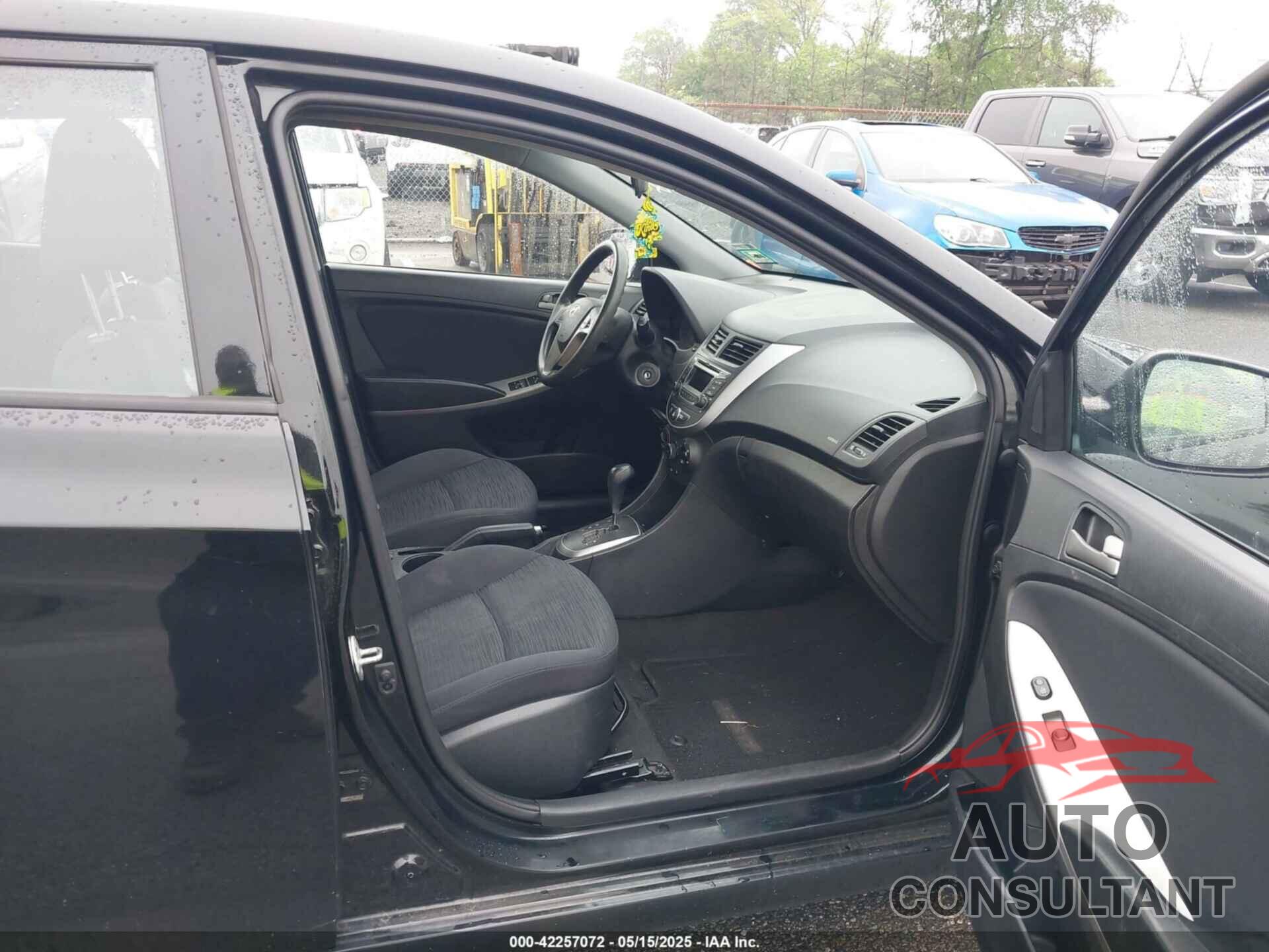 HYUNDAI ACCENT 2016 - KMHCT5AE2GU237308