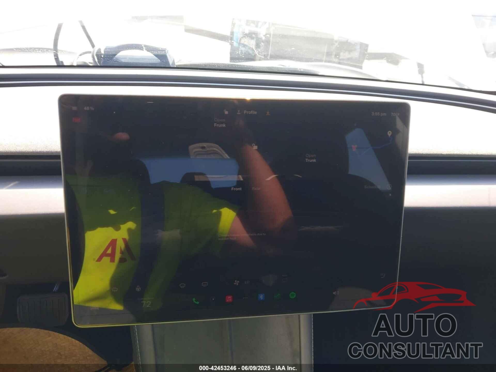 TESLA MODEL 3 2025 - 5YJ3E1EA4SF903567
