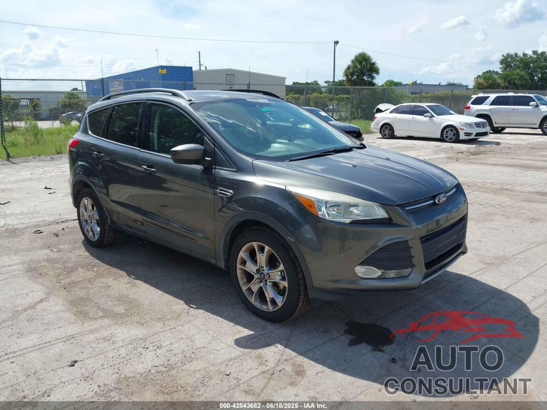 FORD ESCAPE 2016 - 1FMCU9G90GUB05307