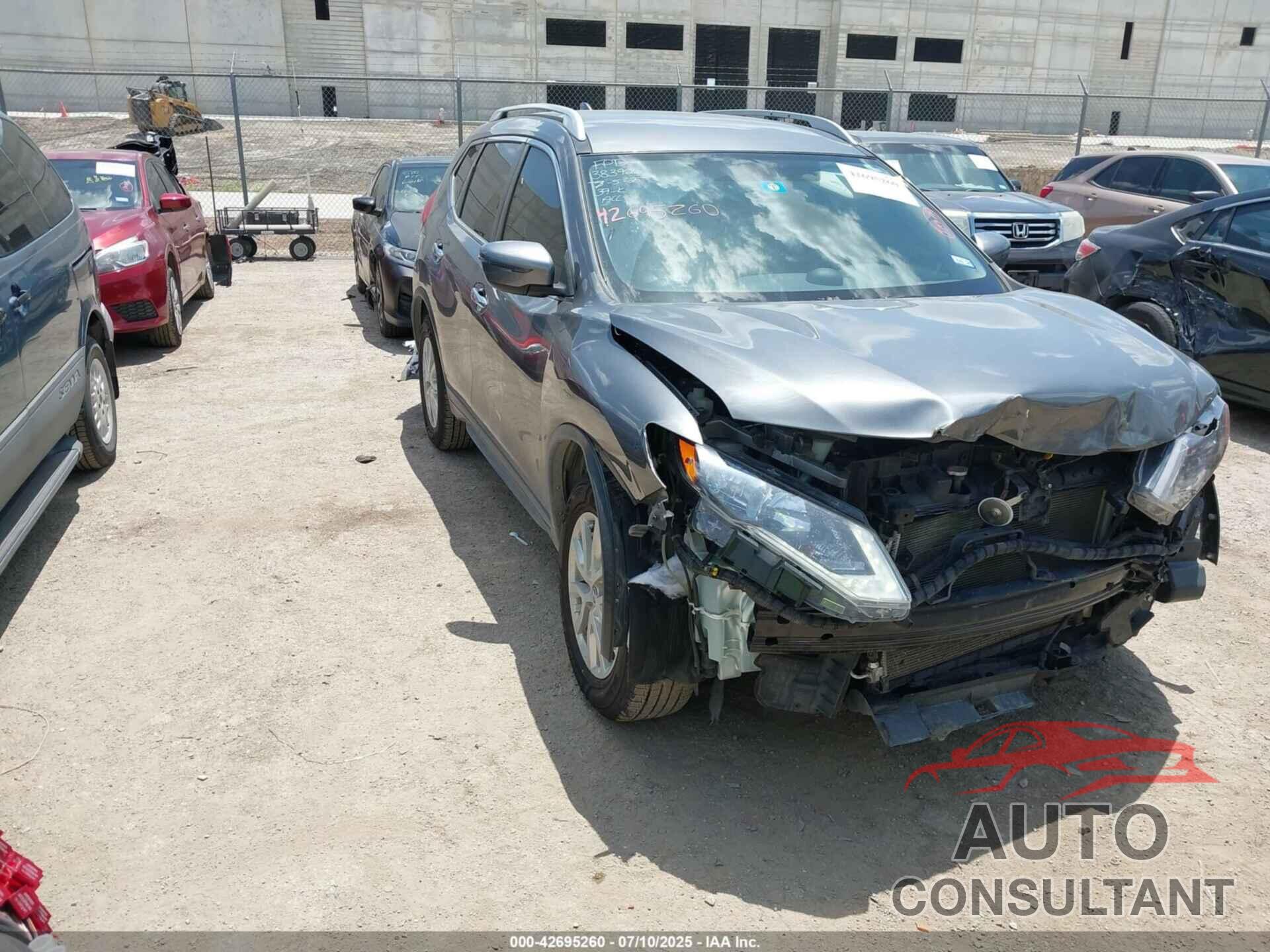 NISSAN ROGUE 2017 - JN8AT2MT4HW132395