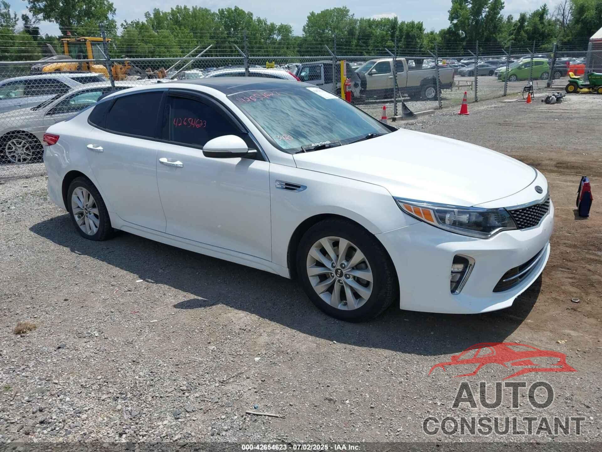 KIA OPTIMA 2018 - 5XXGT4L39JG236777
