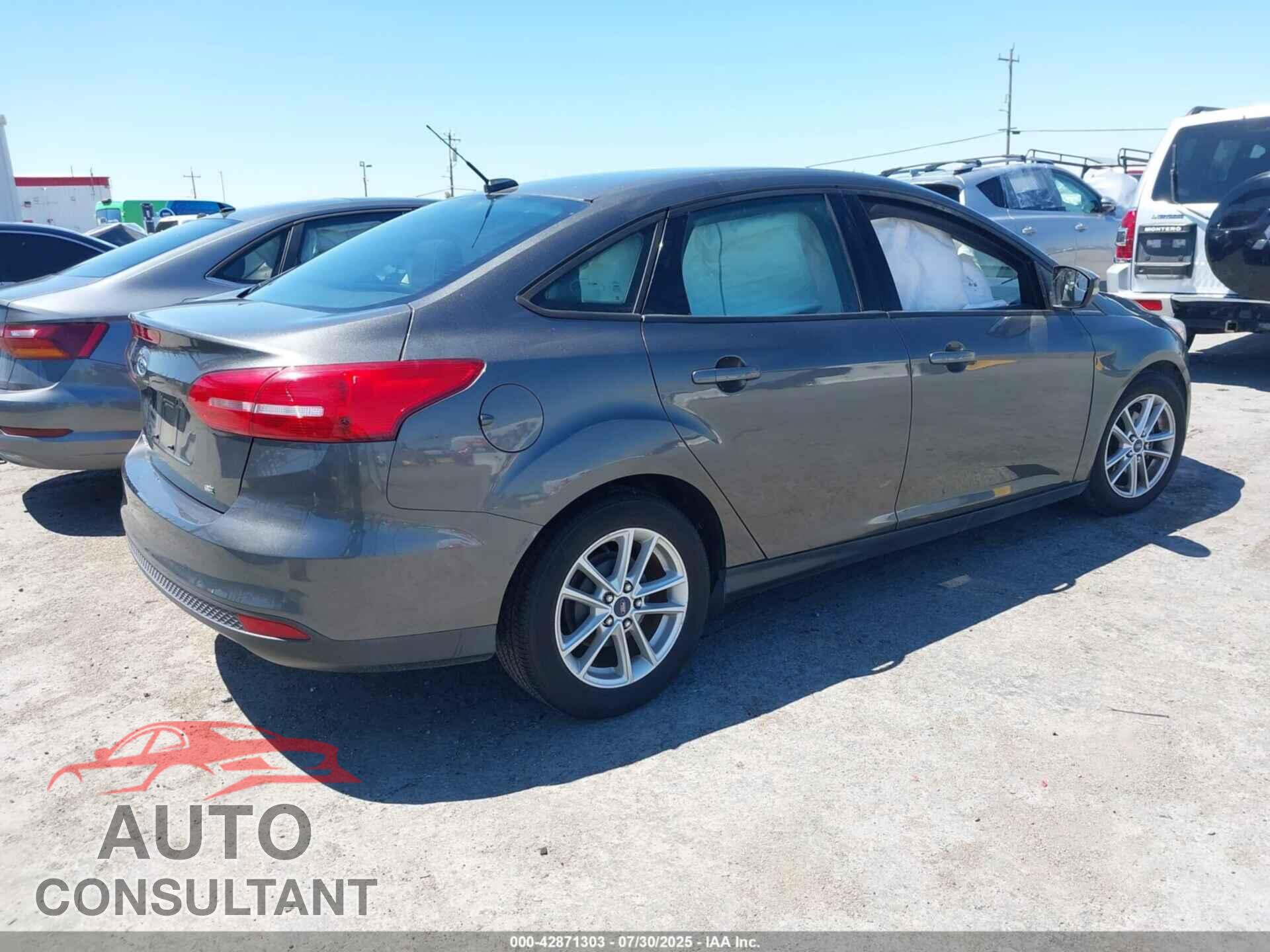 FORD FOCUS 2016 - 1FADP3F20GL203511