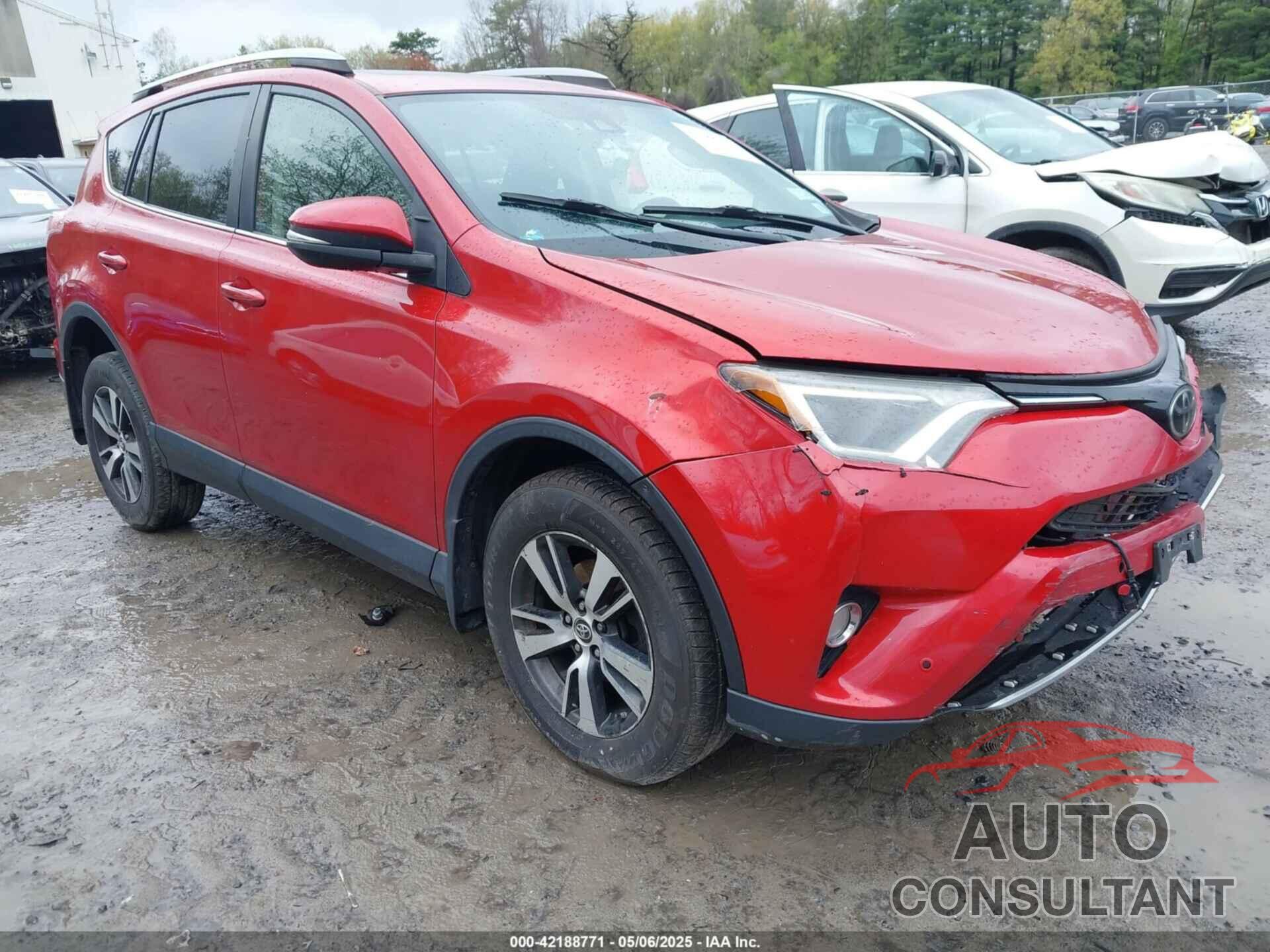 TOYOTA RAV4 2017 - JTMRFREV0HJ154907