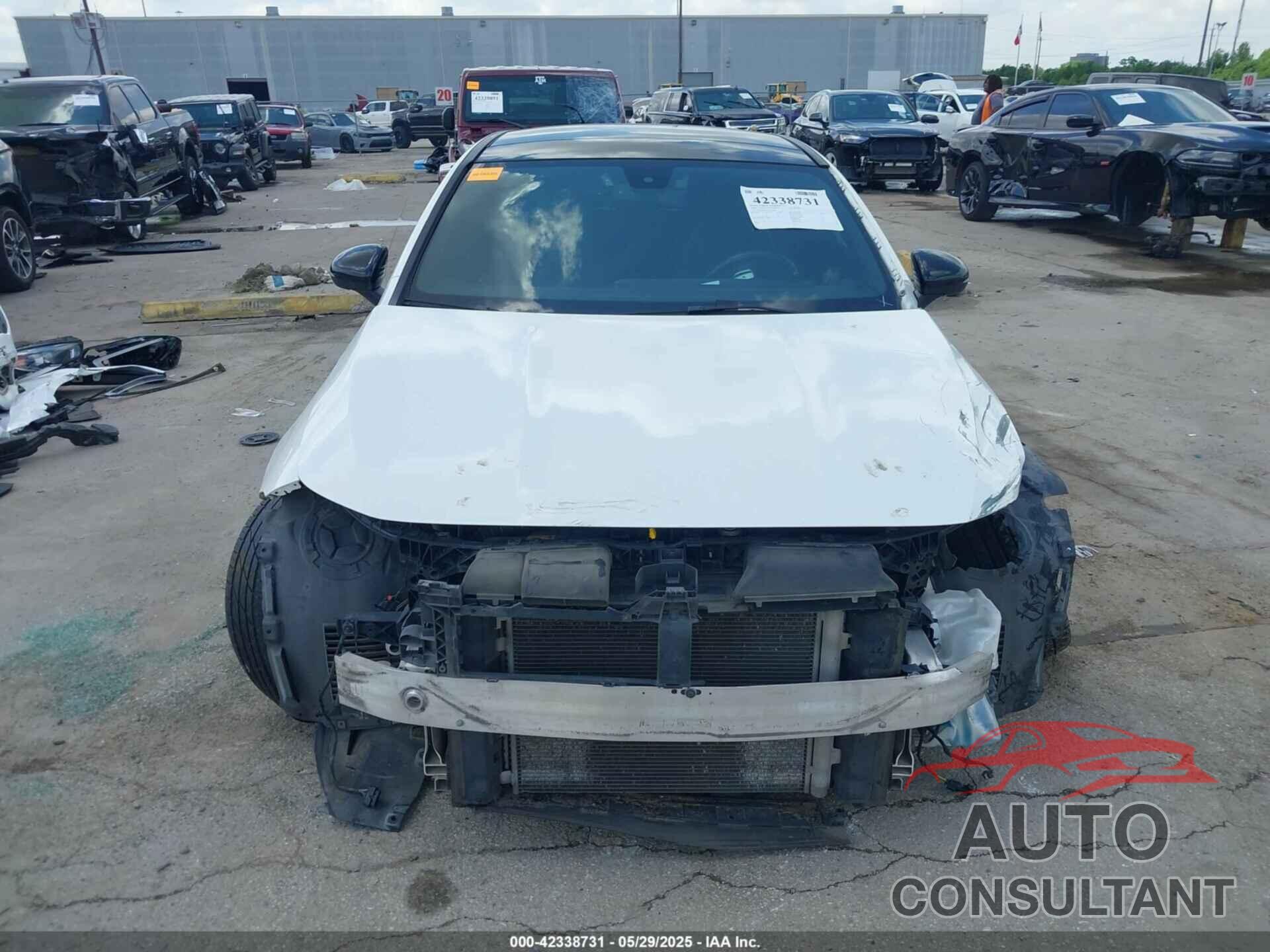 MERCEDES-BENZ CLA 250 2020 - W1K5J4GB4LN102187