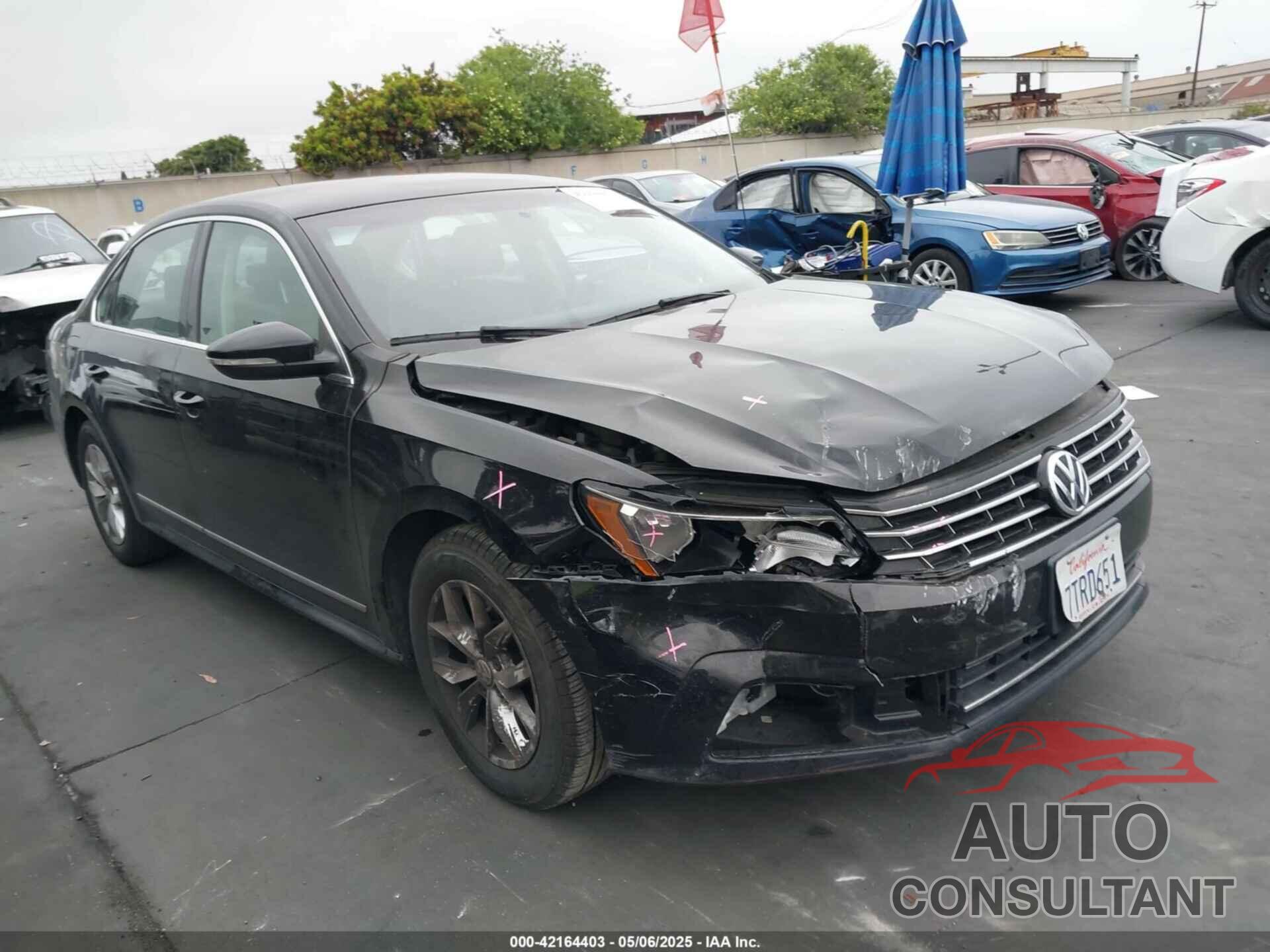 VOLKSWAGEN PASSAT 2016 - 1VWAT7A3XGC057096