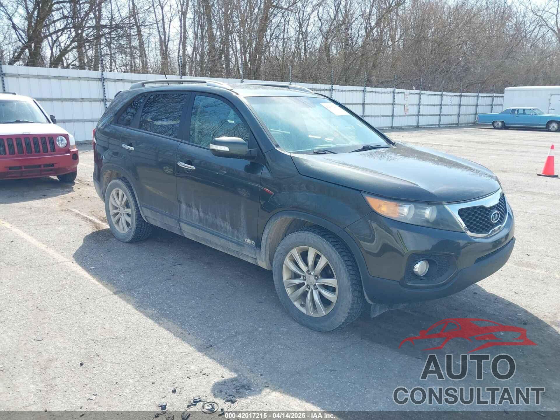 KIA SORENTO 2011 - 5XYKUDA25BG118403