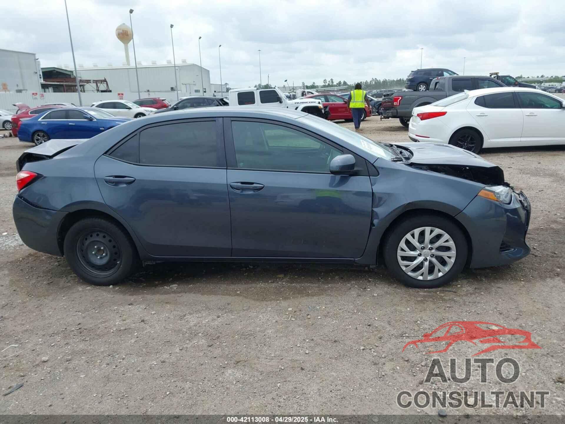 TOYOTA COROLLA 2017 - 5YFBURHEXHP570980