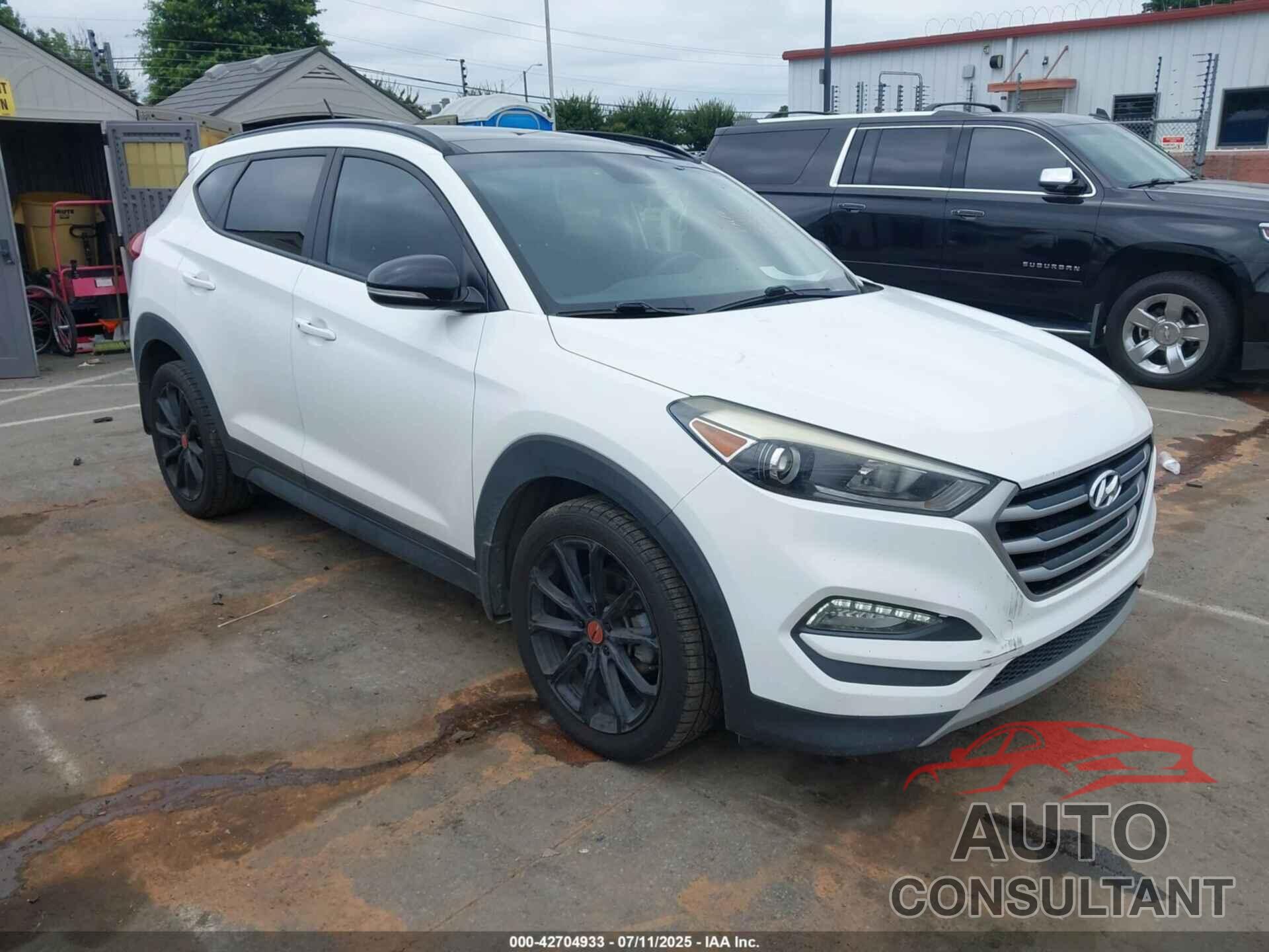 HYUNDAI TUCSON 2017 - KM8J33A26HU535024