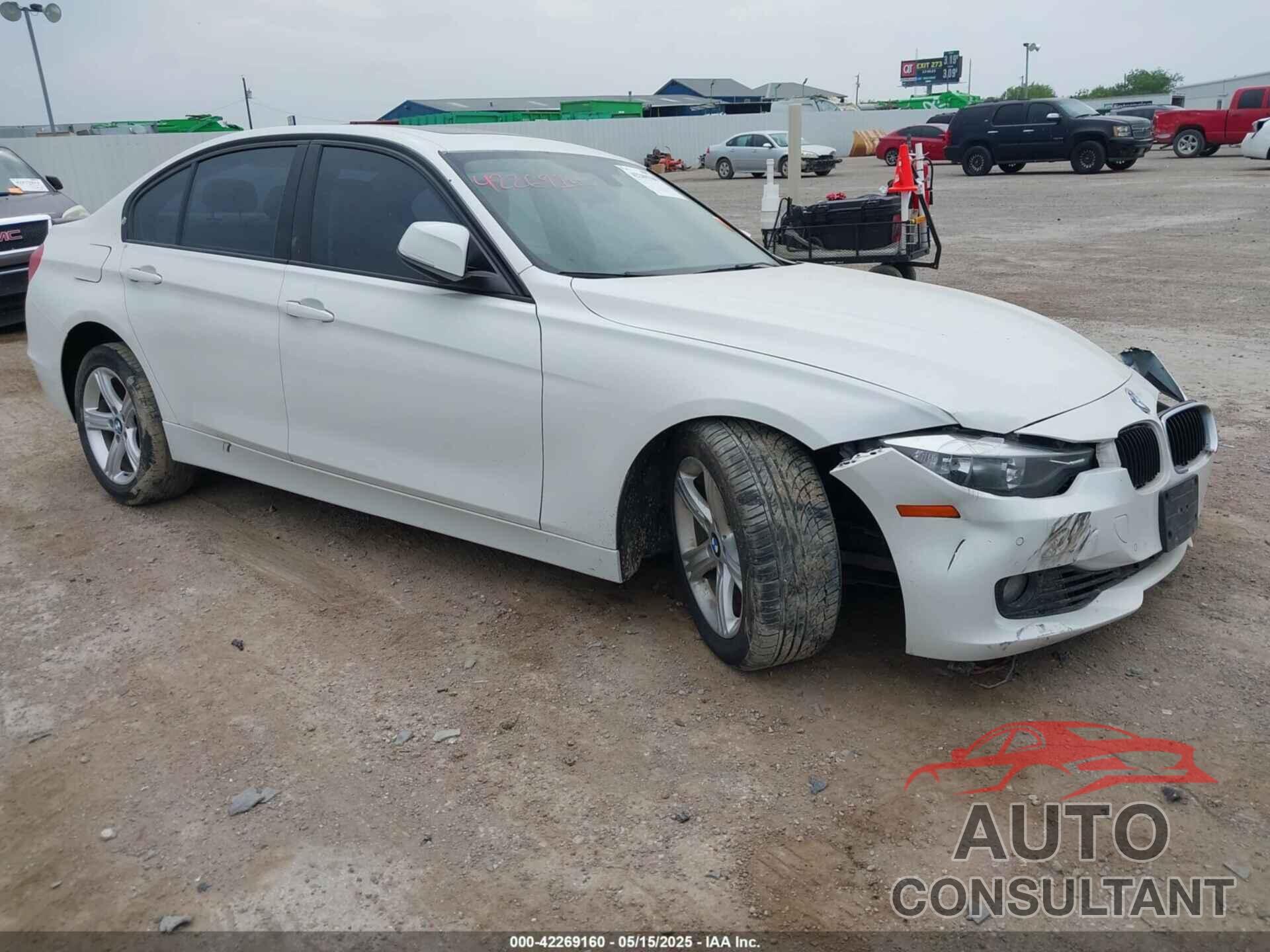 BMW 328I 2014 - WBA3A5G5XENP32345